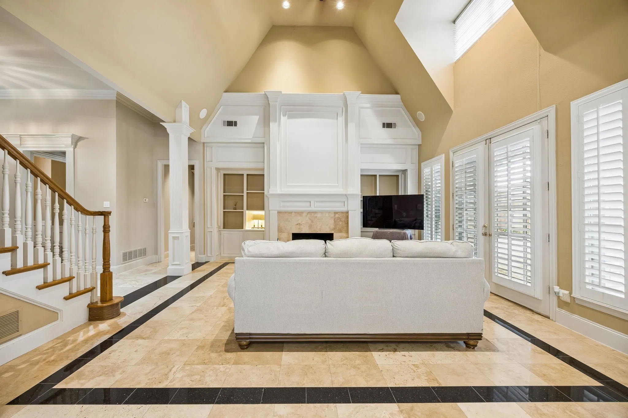 Single Family Residence For Sale in Collin County , 6825 Oak Park Lane, Plano, Texas 75023, 4 Bedroom, 3 Bathroom, 3 Garage spaces, 3,034 Sqft, built in 1995, mls#21335258, Real Estate Agent in Plano, Homes For Sale in Collin county, Homes For Sale in Plano, Realtor in Plano Texas, Real Estate Brokerage Independent Realty Texas, Luminita Cordes Realtor