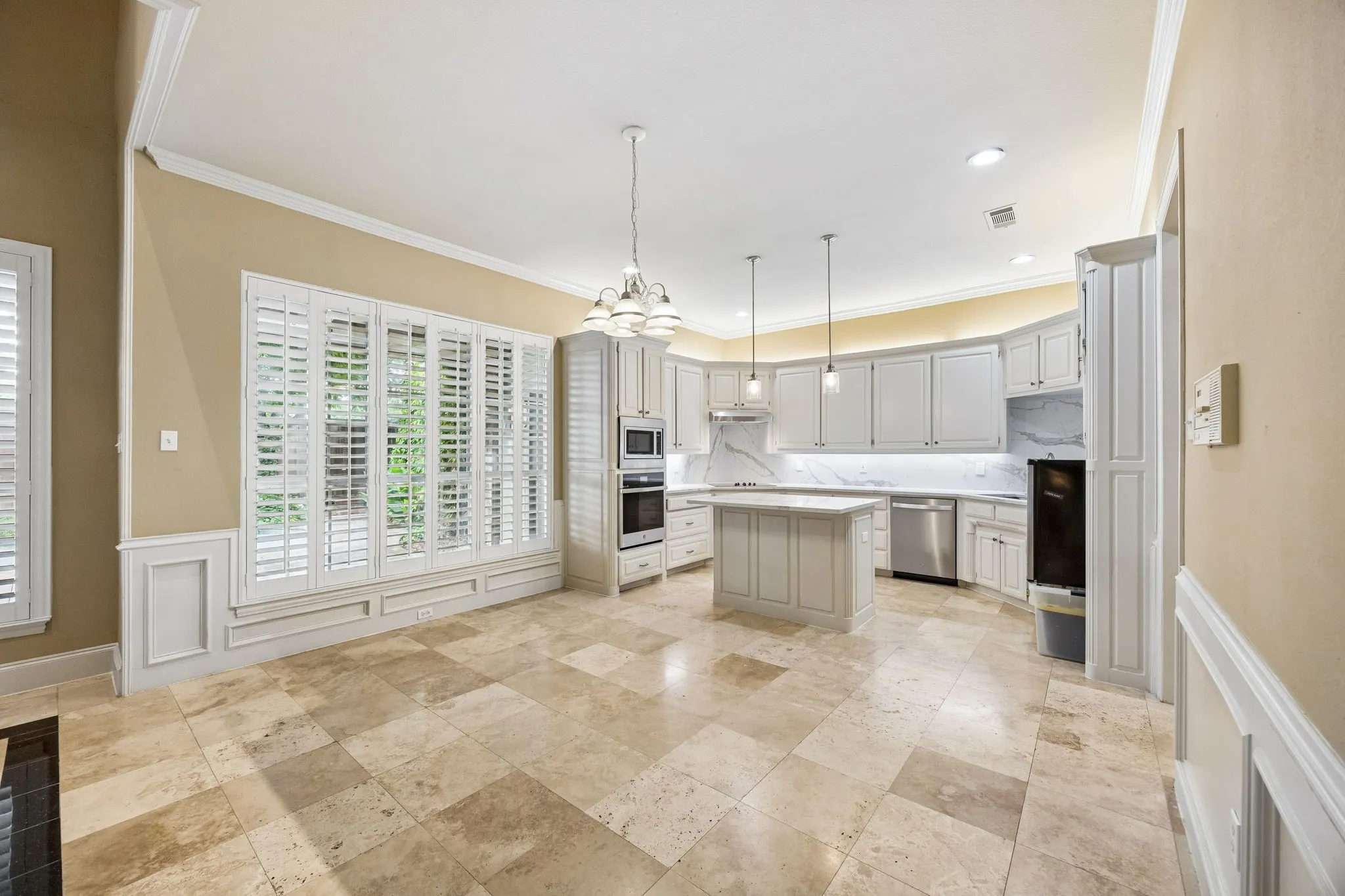 Single Family Residence For Sale in Collin County , 6825 Oak Park Lane, Plano, Texas 75023, 4 Bedroom, 3 Bathroom, 3 Garage spaces, 3,034 Sqft, built in 1995, mls#21335258, Real Estate Agent in Plano, Homes For Sale in Collin county, Homes For Sale in Plano, Realtor in Plano Texas, Real Estate Brokerage Independent Realty Texas, Luminita Cordes Realtor
