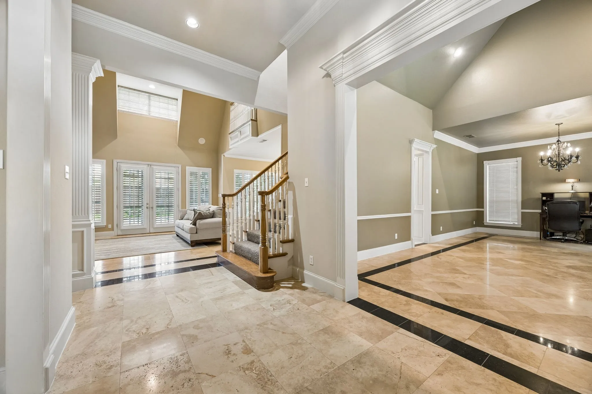 Single Family Residence For Sale in Collin County , 6825 Oak Park Lane, Plano, Texas 75023, 4 Bedroom, 3 Bathroom, 3 Garage spaces, 3,034 Sqft, built in 1995, mls#21335258, Real Estate Agent in Plano, Homes For Sale in Collin county, Homes For Sale in Plano, Realtor in Plano Texas, Real Estate Brokerage Independent Realty Texas, Luminita Cordes Realtor