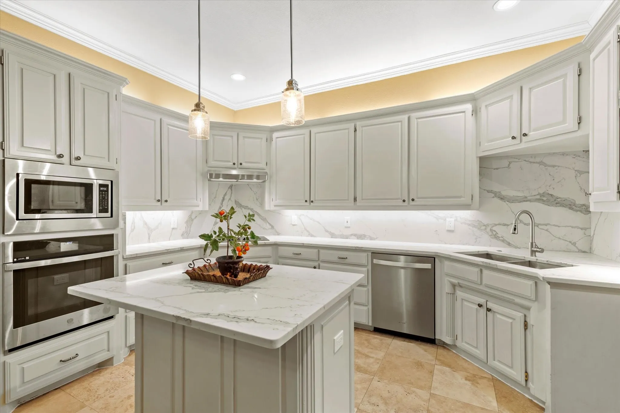 Single Family Residence For Sale in Collin County , 6825 Oak Park Lane, Plano, Texas 75023, 4 Bedroom, 3 Bathroom, 3 Garage spaces, 3,034 Sqft, built in 1995, mls#21335258, Real Estate Agent in Plano, Homes For Sale in Collin county, Homes For Sale in Plano, Realtor in Plano Texas, Real Estate Brokerage Independent Realty Texas, Luminita Cordes Realtor