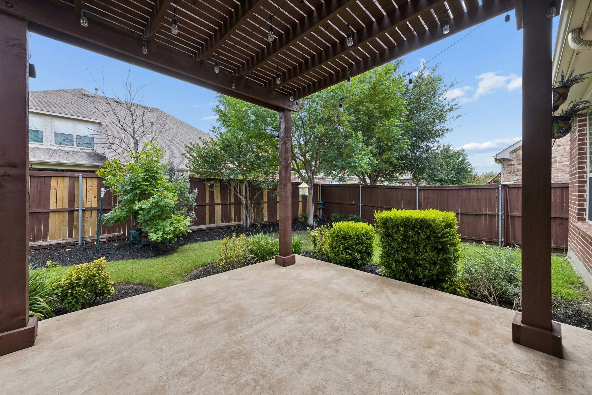 Single Family Residence For Sale in Denton County , 2762 Chatswood Drive, Trophy Club, Texas 76262, 4 Bedroom, 4 Bathroom, 3 Garage spaces, 3,947 Sqft, built in 2014, mls#21338284, Real Estate Agent in Trophy Club, Homes For Sale in Denton county, Homes For Sale in Trophy Club, Realtor in Trophy Club Texas, Real Estate Brokerage Independent Realty Texas, Luminita Cordes Realtor