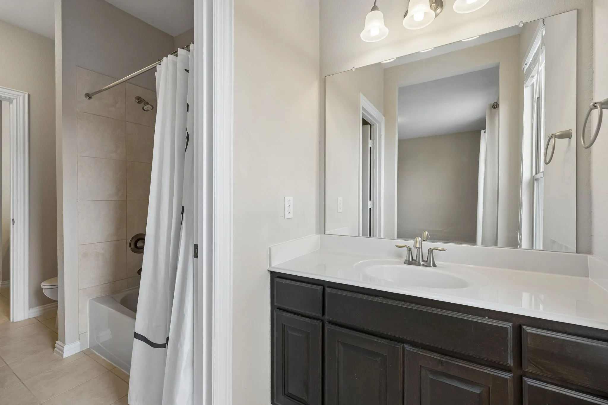 Single Family Residence For Sale in Denton County , 2762 Chatswood Drive, Trophy Club, Texas 76262, 4 Bedroom, 4 Bathroom, 3 Garage spaces, 3,947 Sqft, built in 2014, mls#21338284, Real Estate Agent in Trophy Club, Homes For Sale in Denton county, Homes For Sale in Trophy Club, Realtor in Trophy Club Texas, Real Estate Brokerage Independent Realty Texas, Luminita Cordes Realtor