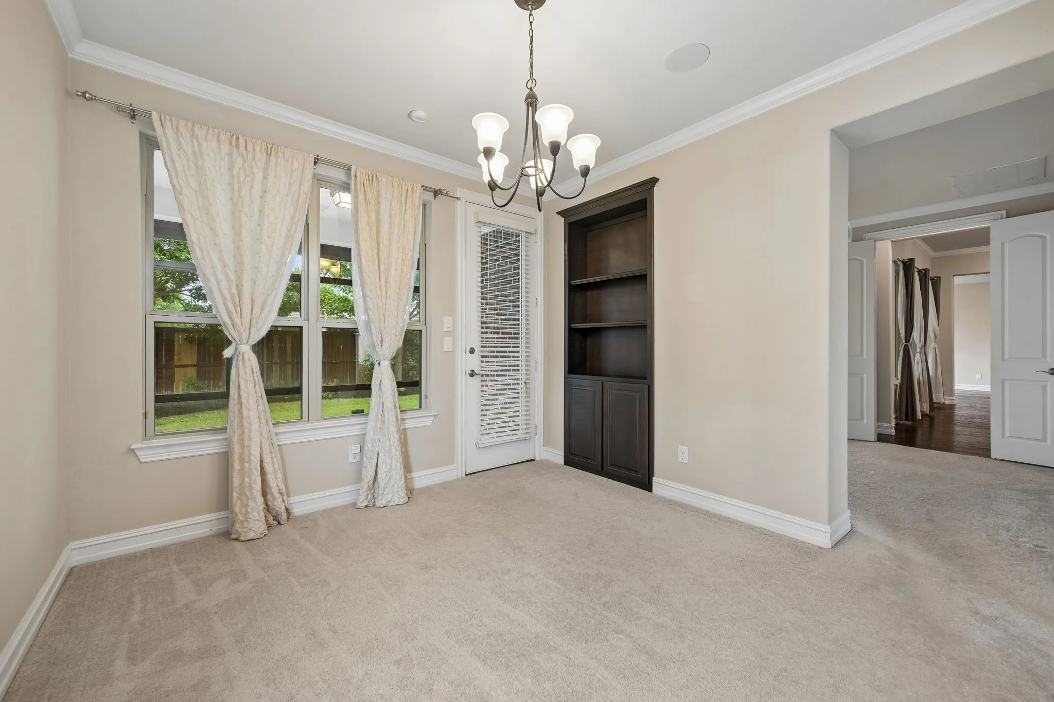 Single Family Residence For Sale in Denton County , 2762 Chatswood Drive, Trophy Club, Texas 76262, 4 Bedroom, 4 Bathroom, 3 Garage spaces, 3,947 Sqft, built in 2014, mls#21338284, Real Estate Agent in Trophy Club, Homes For Sale in Denton county, Homes For Sale in Trophy Club, Realtor in Trophy Club Texas, Real Estate Brokerage Independent Realty Texas, Luminita Cordes Realtor