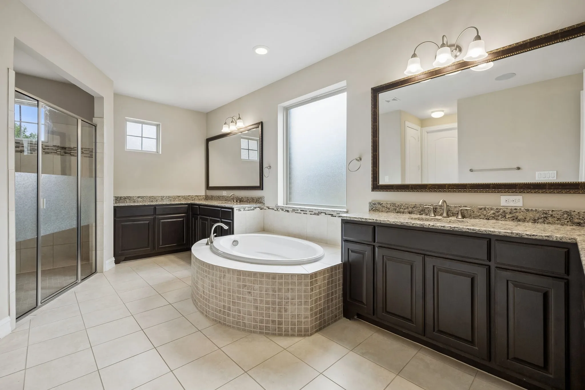 Single Family Residence For Sale in Denton County , 2762 Chatswood Drive, Trophy Club, Texas 76262, 4 Bedroom, 4 Bathroom, 3 Garage spaces, 3,947 Sqft, built in 2014, mls#21338284, Real Estate Agent in Trophy Club, Homes For Sale in Denton county, Homes For Sale in Trophy Club, Realtor in Trophy Club Texas, Real Estate Brokerage Independent Realty Texas, Luminita Cordes Realtor