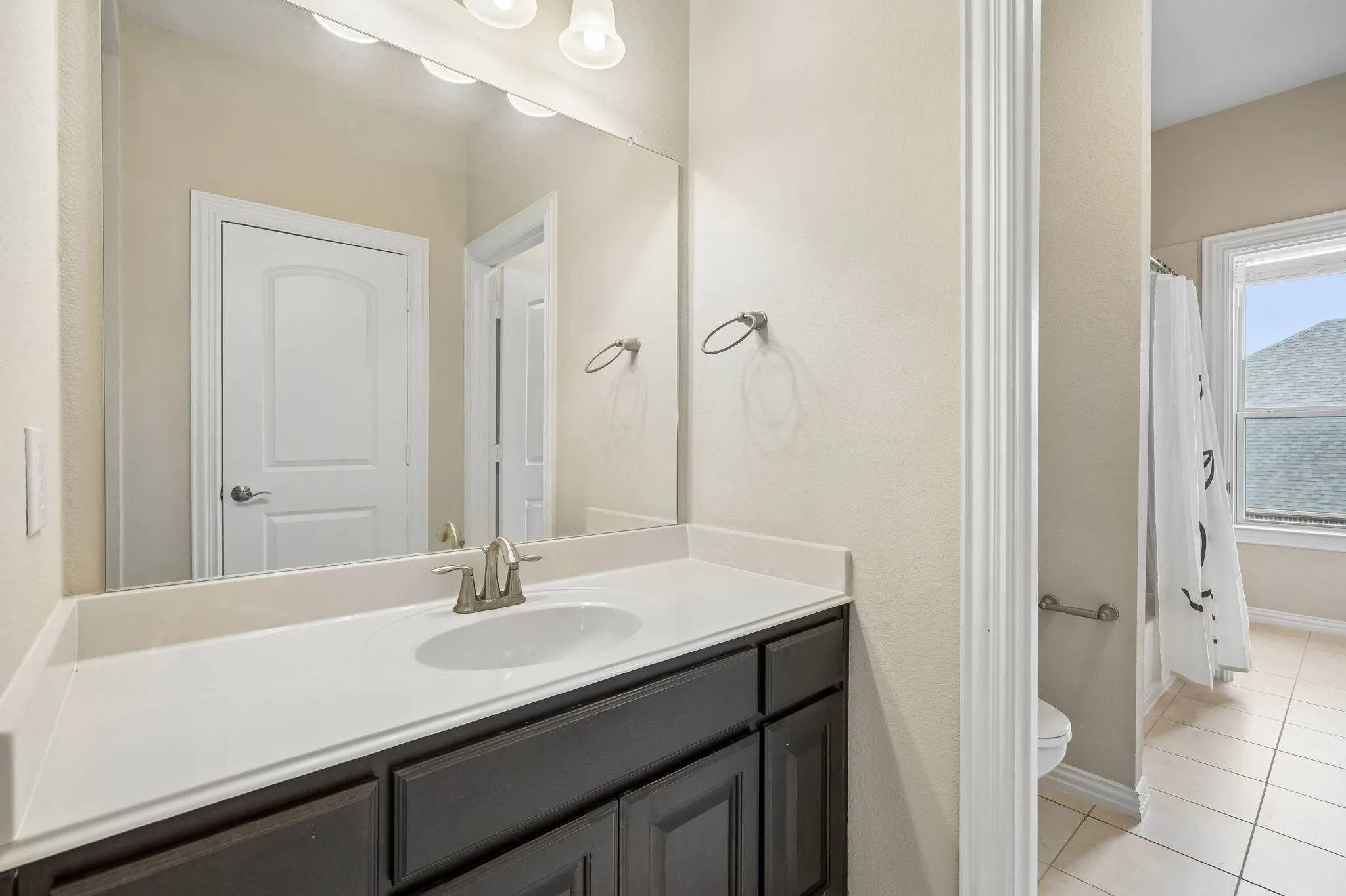 Single Family Residence For Sale in Denton County , 2762 Chatswood Drive, Trophy Club, Texas 76262, 4 Bedroom, 4 Bathroom, 3 Garage spaces, 3,947 Sqft, built in 2014, mls#21338284, Real Estate Agent in Trophy Club, Homes For Sale in Denton county, Homes For Sale in Trophy Club, Realtor in Trophy Club Texas, Real Estate Brokerage Independent Realty Texas, Luminita Cordes Realtor