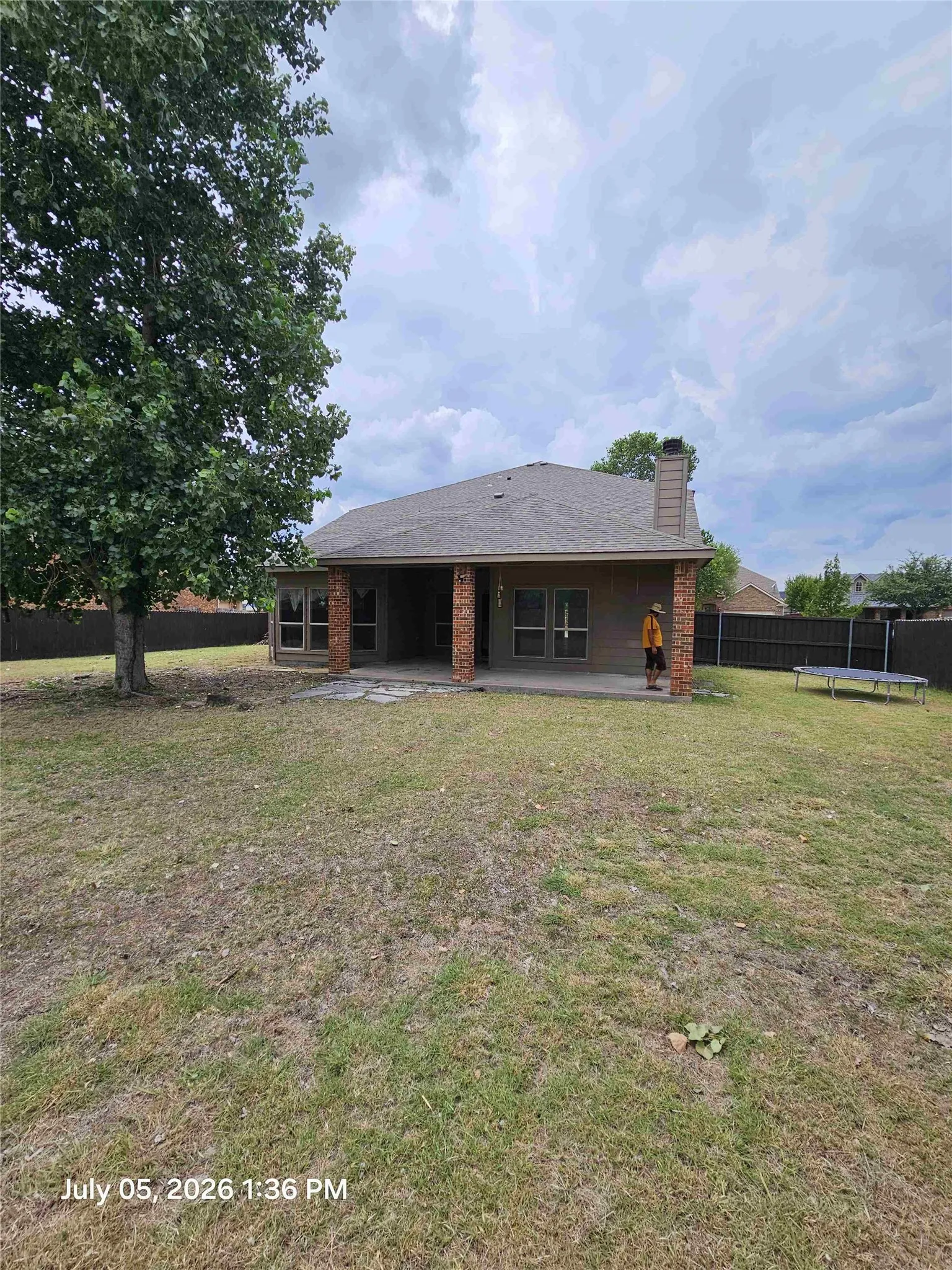 Single Family Residence For Sale in Collin County , 200 Burnett Drive, Lavon, Texas 75166, 4 Bedroom, 3 Bathroom, 2 Garage spaces, 2,922 Sqft, built in 2011, mls#21338290, Real Estate Agent in Lavon, Homes For Sale in Collin county, Homes For Sale in Lavon, Realtor in Lavon Texas, Real Estate Brokerage Independent Realty Texas, Luminita Cordes Realtor