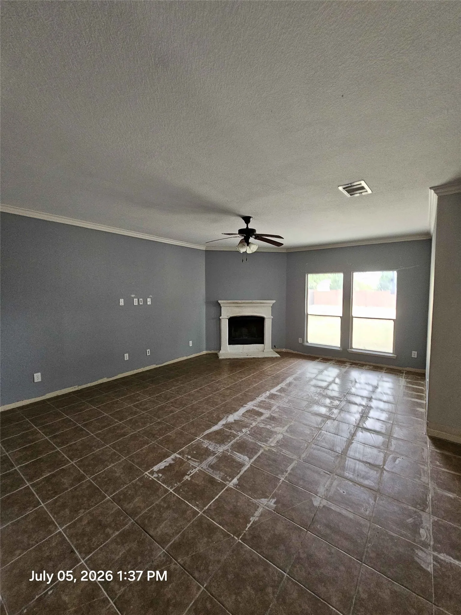 Single Family Residence For Sale in Collin County , 200 Burnett Drive, Lavon, Texas 75166, 4 Bedroom, 3 Bathroom, 2 Garage spaces, 2,922 Sqft, built in 2011, mls#21338290, Real Estate Agent in Lavon, Homes For Sale in Collin county, Homes For Sale in Lavon, Realtor in Lavon Texas, Real Estate Brokerage Independent Realty Texas, Luminita Cordes Realtor