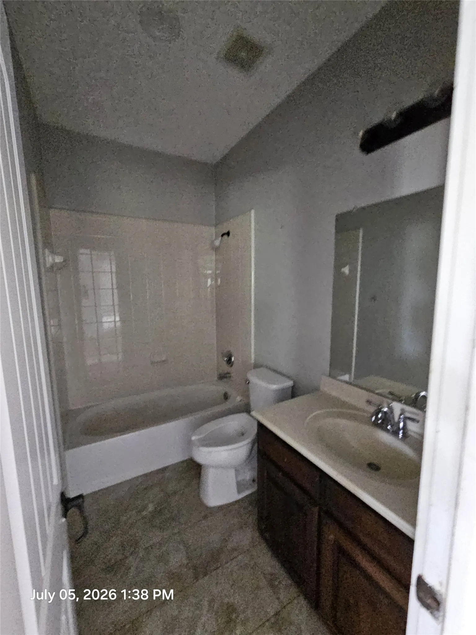 Single Family Residence For Sale in Collin County , 200 Burnett Drive, Lavon, Texas 75166, 4 Bedroom, 3 Bathroom, 2 Garage spaces, 2,922 Sqft, built in 2011, mls#21338290, Real Estate Agent in Lavon, Homes For Sale in Collin county, Homes For Sale in Lavon, Realtor in Lavon Texas, Real Estate Brokerage Independent Realty Texas, Luminita Cordes Realtor