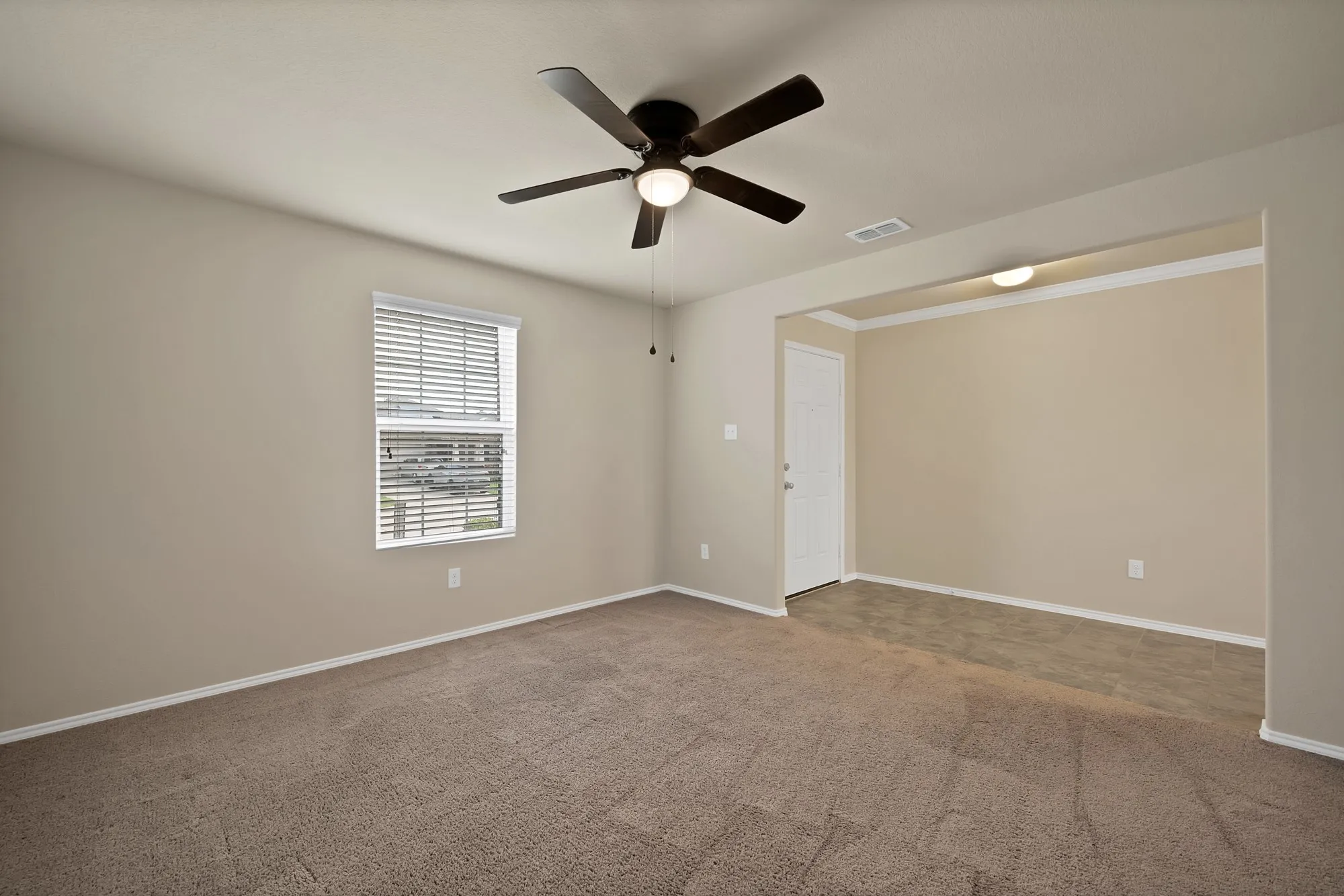 Single Family Residence For Sale in Denton County , 3004 Walker Creek Drive, Little Elm, Texas 75068, 4 Bedroom, 3 Bathroom, 2 Garage spaces, 2,810 Sqft, built in 2017, mls#21338295, Real Estate Agent in Little Elm, Homes For Sale in Denton county, Homes For Sale in Little Elm, Realtor in Little Elm Texas, Real Estate Brokerage Independent Realty Texas, Luminita Cordes Realtor