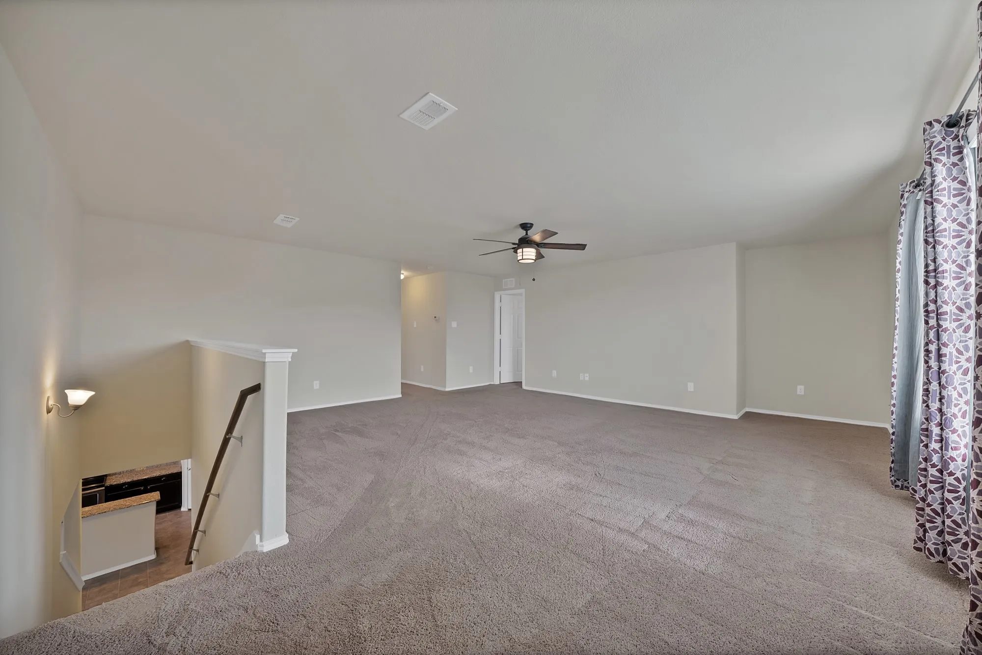 Single Family Residence For Sale in Denton County , 3004 Walker Creek Drive, Little Elm, Texas 75068, 4 Bedroom, 3 Bathroom, 2 Garage spaces, 2,810 Sqft, built in 2017, mls#21338295, Real Estate Agent in Little Elm, Homes For Sale in Denton county, Homes For Sale in Little Elm, Realtor in Little Elm Texas, Real Estate Brokerage Independent Realty Texas, Luminita Cordes Realtor