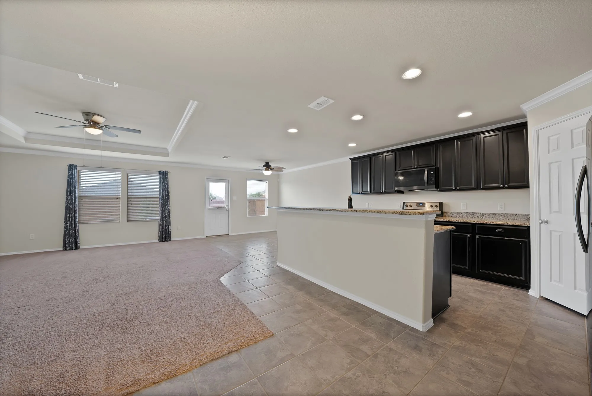 Single Family Residence For Sale in Denton County , 3004 Walker Creek Drive, Little Elm, Texas 75068, 4 Bedroom, 3 Bathroom, 2 Garage spaces, 2,810 Sqft, built in 2017, mls#21338295, Real Estate Agent in Little Elm, Homes For Sale in Denton county, Homes For Sale in Little Elm, Realtor in Little Elm Texas, Real Estate Brokerage Independent Realty Texas, Luminita Cordes Realtor