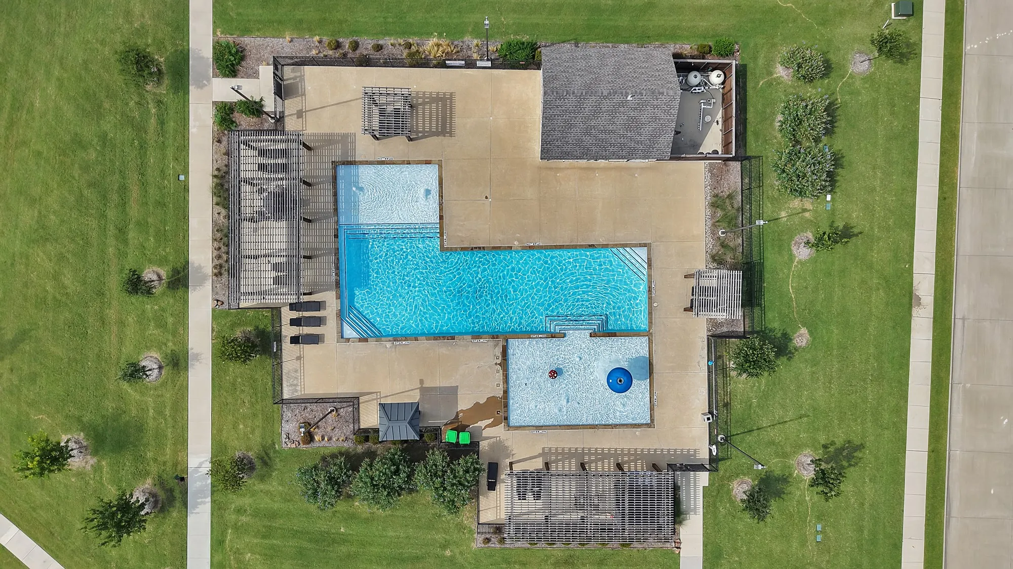 Single Family Residence For Sale in Denton County , 3004 Walker Creek Drive, Little Elm, Texas 75068, 4 Bedroom, 3 Bathroom, 2 Garage spaces, 2,810 Sqft, built in 2017, mls#21338295, Real Estate Agent in Little Elm, Homes For Sale in Denton county, Homes For Sale in Little Elm, Realtor in Little Elm Texas, Real Estate Brokerage Independent Realty Texas, Luminita Cordes Realtor