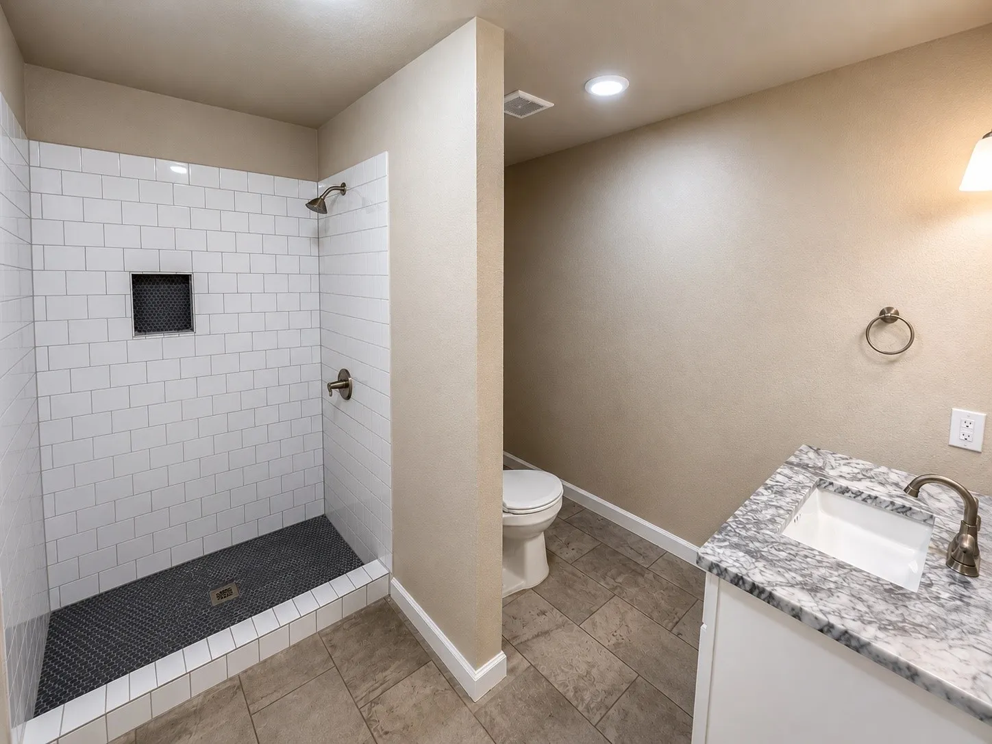 Single Family Residence For Rent in Collin County , 409 Jefferson Avenue, Princeton, Texas 75407, 4 Bedroom, 3 Bathroom, 2 Garage spaces, 2,624 Sqft, built in 1965, Price $2,250, mls#21338298, Real Estate Agent in Princeton, Homes For Rent in Collin county, Homes For Rent in Princeton, Realtor in Princeton Texas, Real Estate Brokerage Independent Realty Texas, Luminita Cordes Realtor