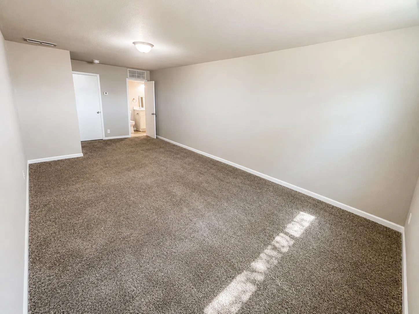 Single Family Residence For Rent in Collin County , 409 Jefferson Avenue, Princeton, Texas 75407, 4 Bedroom, 3 Bathroom, 2 Garage spaces, 2,624 Sqft, built in 1965, Price $2,250, mls#21338298, Real Estate Agent in Princeton, Homes For Rent in Collin county, Homes For Rent in Princeton, Realtor in Princeton Texas, Real Estate Brokerage Independent Realty Texas, Luminita Cordes Realtor
