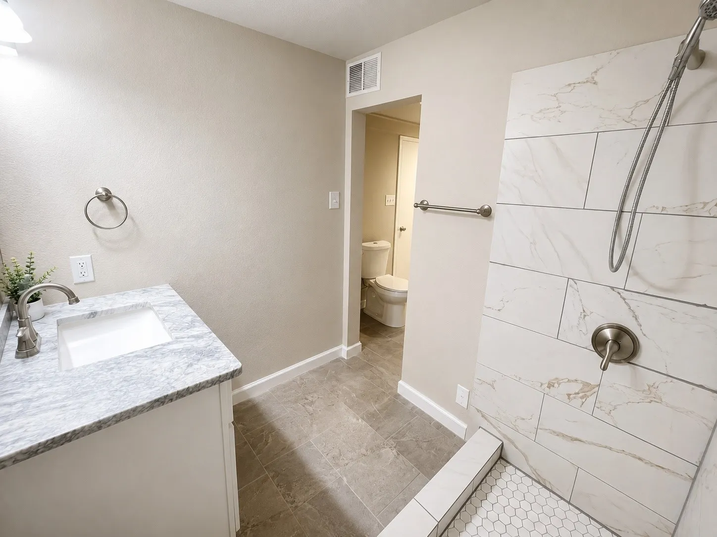 Single Family Residence For Rent in Collin County , 409 Jefferson Avenue, Princeton, Texas 75407, 4 Bedroom, 3 Bathroom, 2 Garage spaces, 2,624 Sqft, built in 1965, Price $2,250, mls#21338298, Real Estate Agent in Princeton, Homes For Rent in Collin county, Homes For Rent in Princeton, Realtor in Princeton Texas, Real Estate Brokerage Independent Realty Texas, Luminita Cordes Realtor