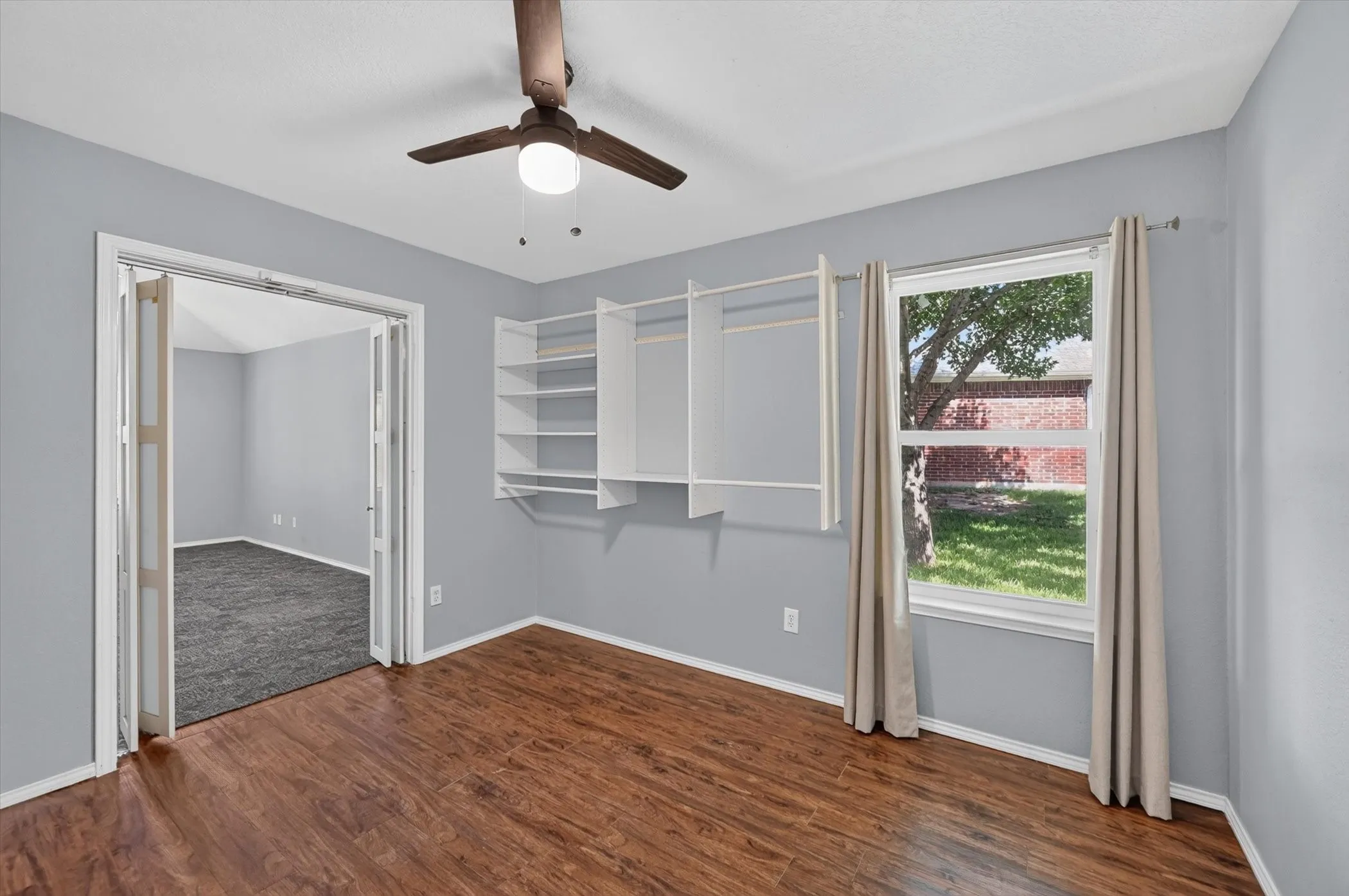 Single Family Residence For Sale in Tarrant County , 5440 Trout Creek Court, Watauga, Texas 76137, 3 Bedroom, 2 Bathroom, 2 Garage spaces, 1,852 Sqft, built in 2000, mls#21337035, Real Estate Agent in Watauga, Homes For Sale in Tarrant county, Homes For Sale in Watauga, Realtor in Watauga Texas, Real Estate Brokerage Independent Realty Texas, Luminita Cordes Realtor