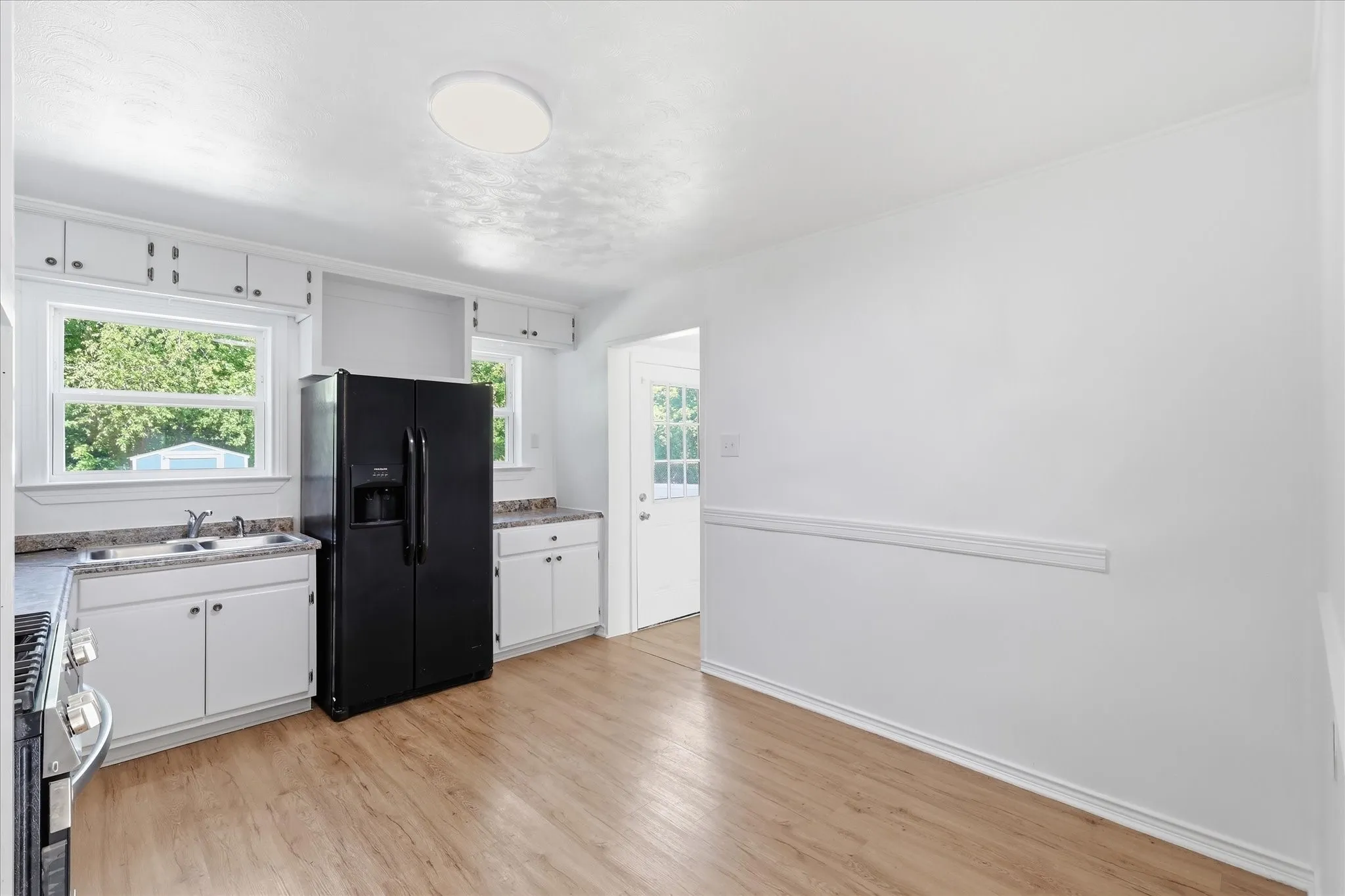 Single Family Residence For Sale in Denton County , 2017 Shawnee Street, Denton, Texas 76209, 4 Bedroom, 2 Bathroom, Garage spaces, 1,236 Sqft, built in 1956, mls#21337438, Real Estate Agent in Denton, Homes For Sale in Denton county, Homes For Sale in Denton, Realtor in Denton Texas, Real Estate Brokerage Independent Realty Texas, Luminita Cordes Realtor