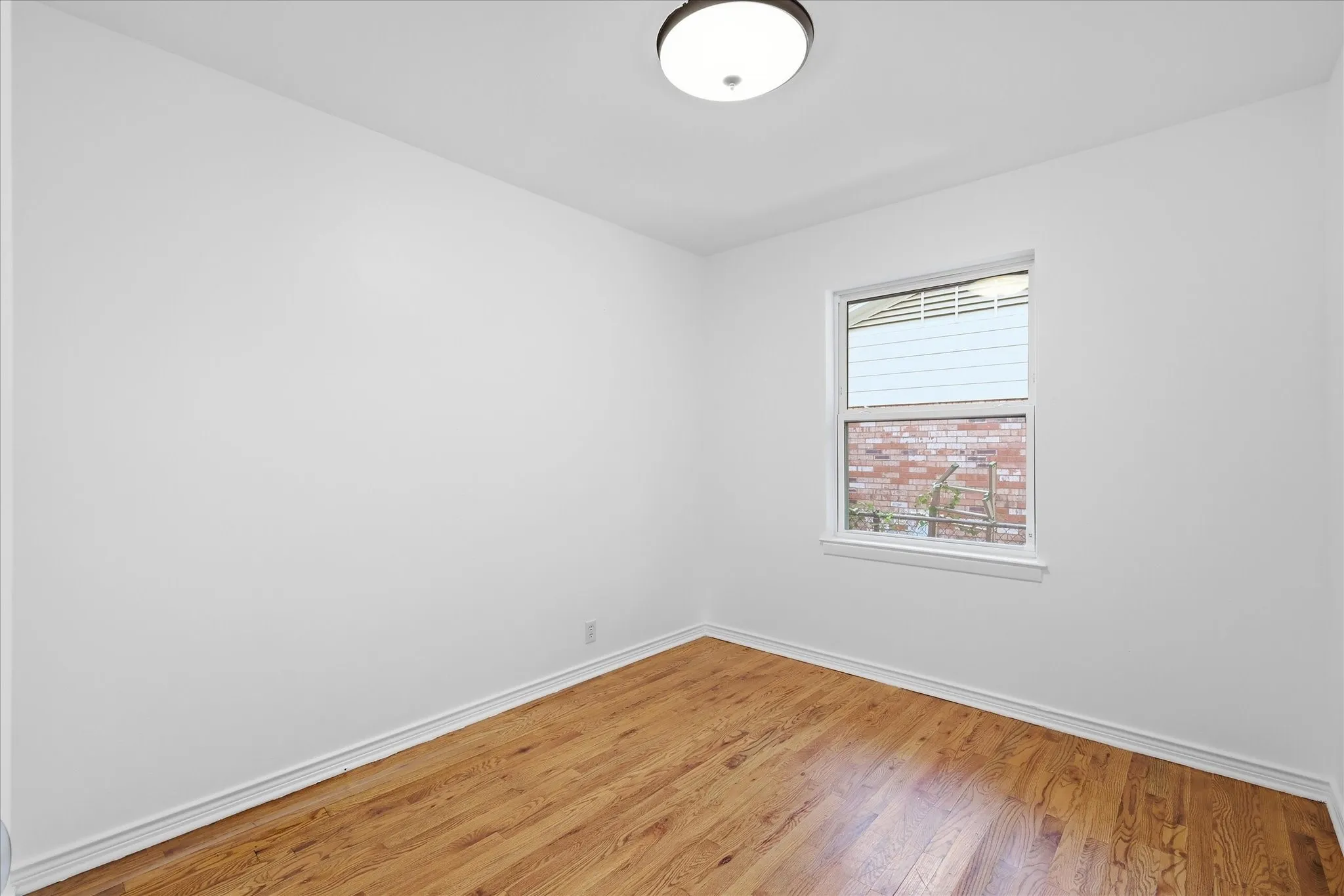 Single Family Residence For Sale in Denton County , 2017 Shawnee Street, Denton, Texas 76209, 4 Bedroom, 2 Bathroom, Garage spaces, 1,236 Sqft, built in 1956, mls#21337438, Real Estate Agent in Denton, Homes For Sale in Denton county, Homes For Sale in Denton, Realtor in Denton Texas, Real Estate Brokerage Independent Realty Texas, Luminita Cordes Realtor