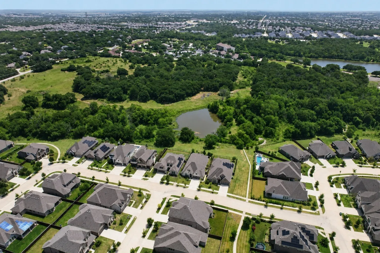 Single Family Residence For Sale in Denton County , 4009 Andrew Avenue, Denton, Texas 76210, 4 Bedroom, 3 Bathroom, 3 Garage spaces, 2,843 Sqft, built in 2005, mls#21322956, Real Estate Agent in Denton, Homes For Sale in Denton county, Homes For Sale in Denton, Realtor in Denton Texas, Real Estate Brokerage Independent Realty Texas, Luminita Cordes Realtor
