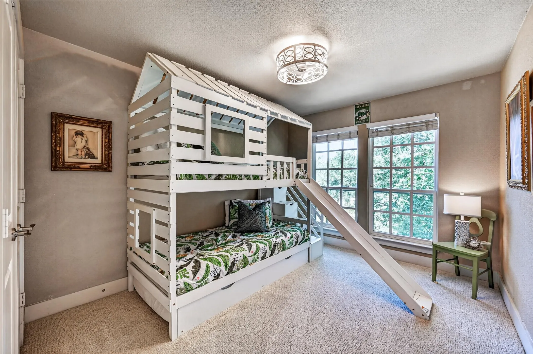 Single Family Residence For Sale in Denton County , 4009 Andrew Avenue, Denton, Texas 76210, 4 Bedroom, 3 Bathroom, 3 Garage spaces, 2,843 Sqft, built in 2005, mls#21322956, Real Estate Agent in Denton, Homes For Sale in Denton county, Homes For Sale in Denton, Realtor in Denton Texas, Real Estate Brokerage Independent Realty Texas, Luminita Cordes Realtor