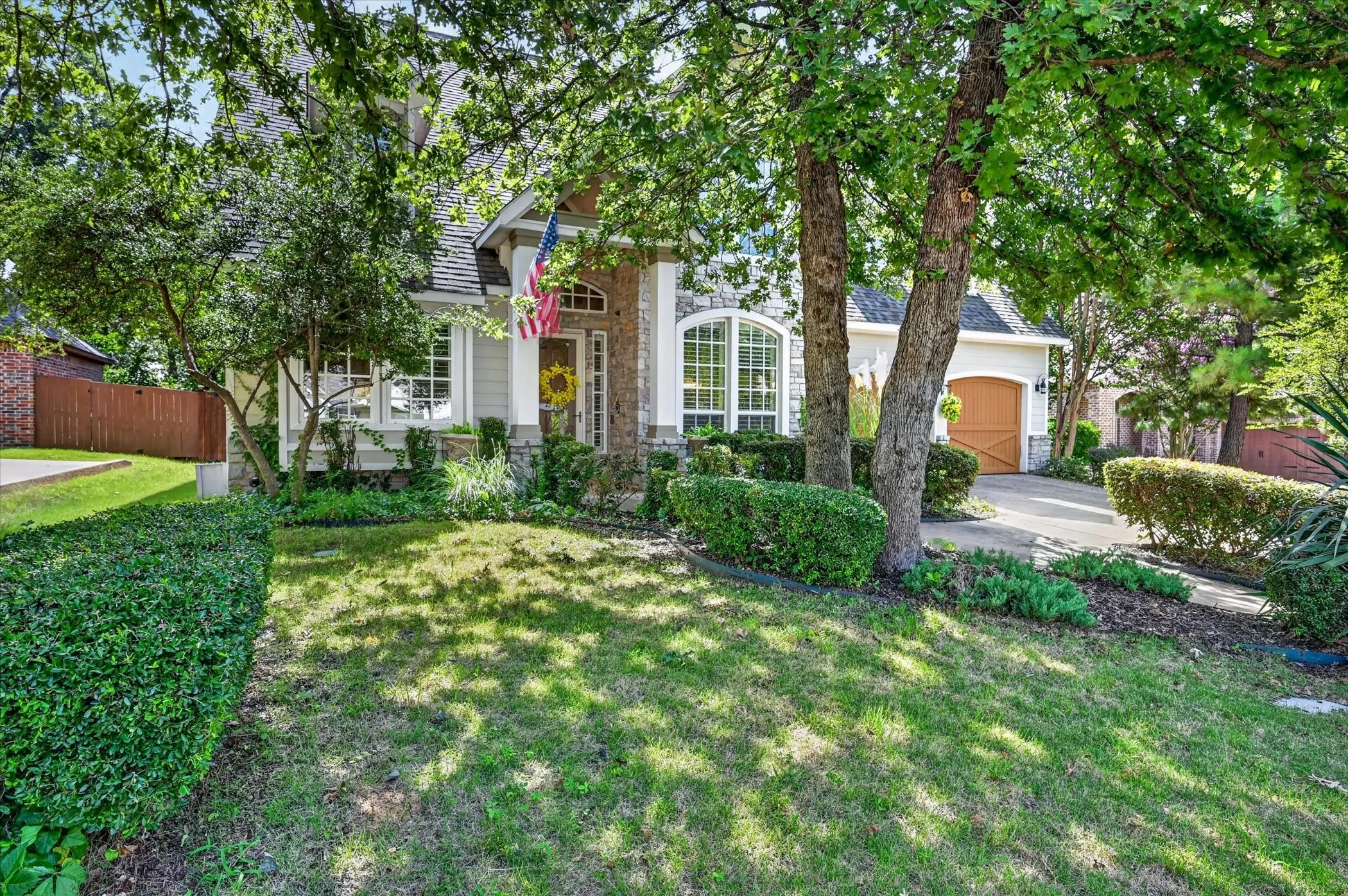 Single Family Residence For Sale in Denton County , 4009 Andrew Avenue, Denton, Texas 76210, 4 Bedroom, 3 Bathroom, 3 Garage spaces, 2,843 Sqft, built in 2005, mls#21322956, Real Estate Agent in Denton, Homes For Sale in Denton county, Homes For Sale in Denton, Realtor in Denton Texas, Real Estate Brokerage Independent Realty Texas, Luminita Cordes Realtor