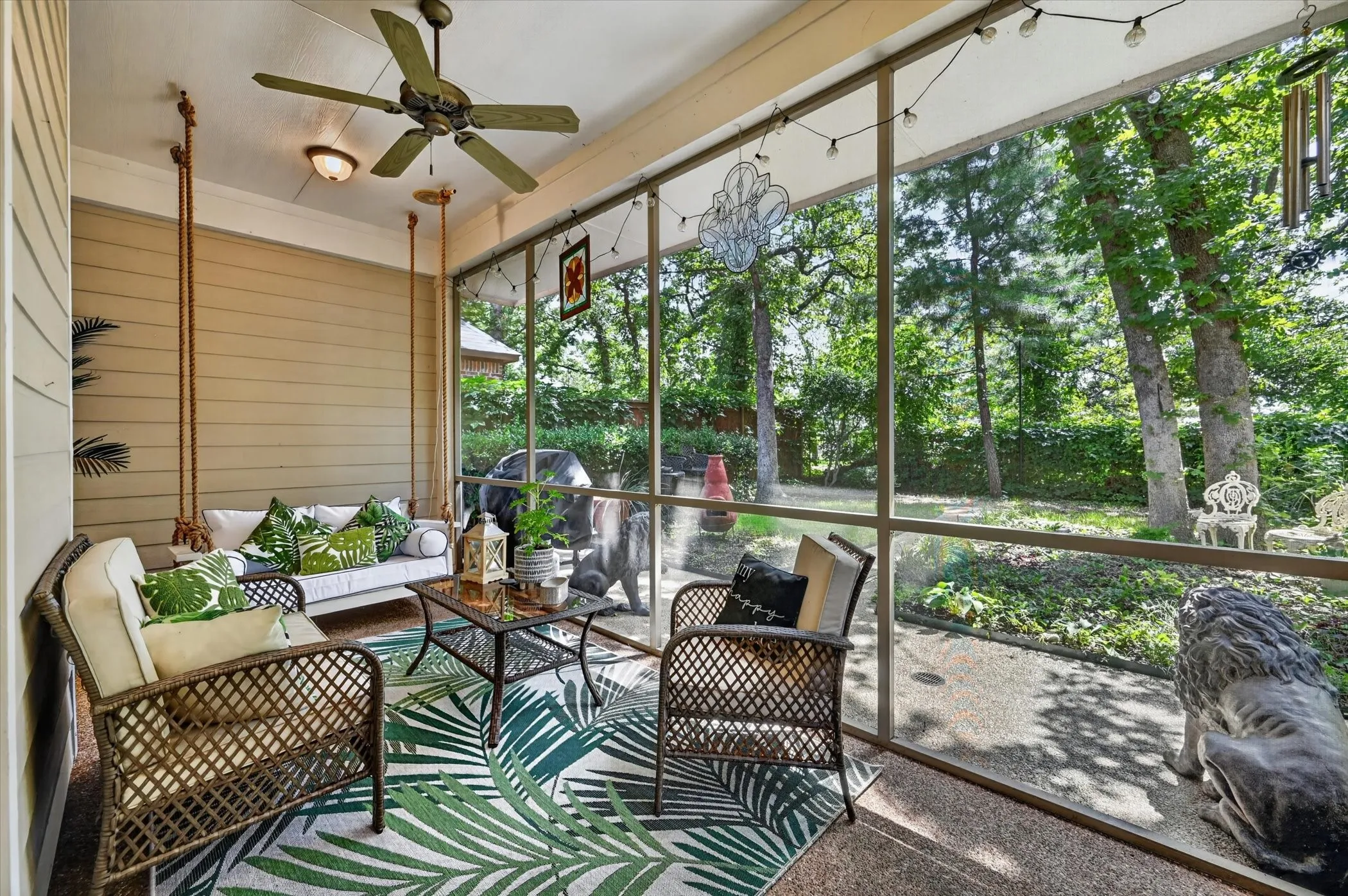 Single Family Residence For Sale in Denton County , 4009 Andrew Avenue, Denton, Texas 76210, 4 Bedroom, 3 Bathroom, 3 Garage spaces, 2,843 Sqft, built in 2005, mls#21322956, Real Estate Agent in Denton, Homes For Sale in Denton county, Homes For Sale in Denton, Realtor in Denton Texas, Real Estate Brokerage Independent Realty Texas, Luminita Cordes Realtor