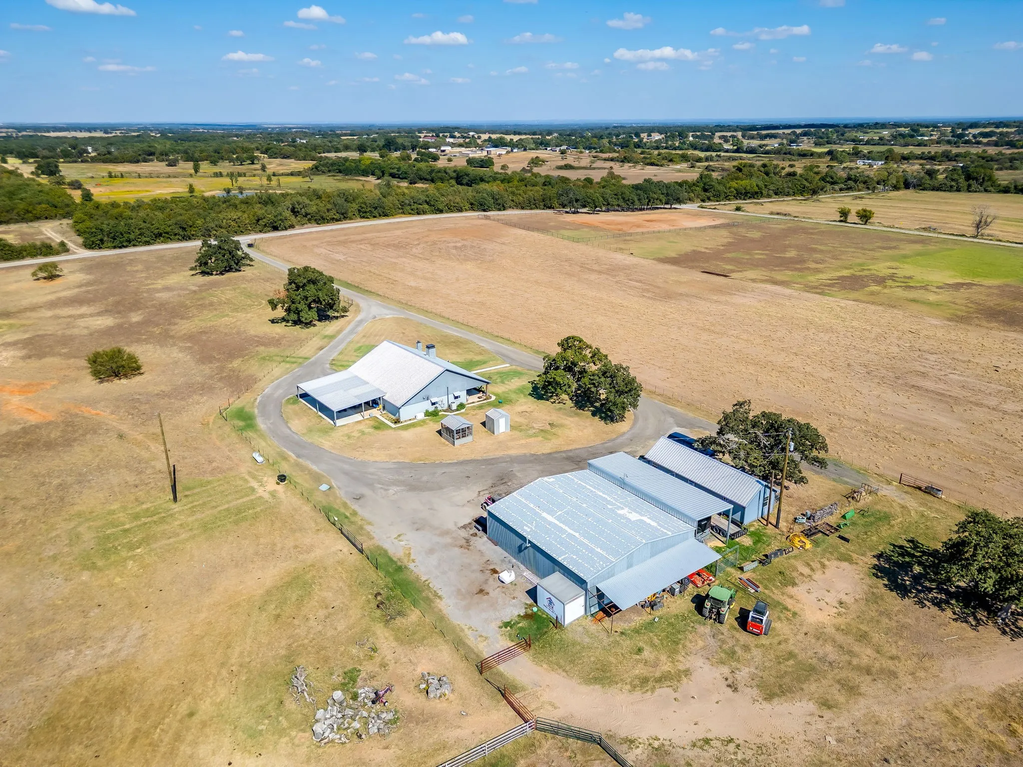 Farm For Sale in Parker County , 207 Trails End, Poolville, Texas 76487, 3 Bedrooms, 3 Bathrooms, Garage spaces, 2,208 Sqft, built in 1987, Price $950,000, mls#21335275, Real Estate Agent in Poolville, Homes For Sale in Parker county, Homes For Sale in Poolville, Realtor in Poolville Texas, Real Estate Brokerage Independent Realty Texas, Luminita Cordes Realtor