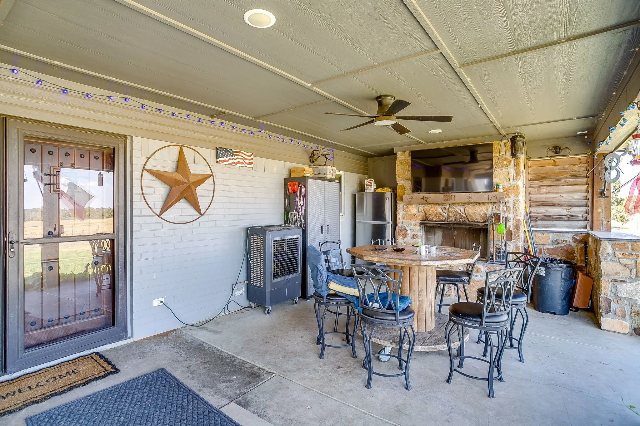 Farm For Sale in Parker County , 207 Trails End, Poolville, Texas 76487, 3 Bedrooms, 3 Bathrooms, Garage spaces, 2,208 Sqft, built in 1987, Price $950,000, mls#21335275, Real Estate Agent in Poolville, Homes For Sale in Parker county, Homes For Sale in Poolville, Realtor in Poolville Texas, Real Estate Brokerage Independent Realty Texas, Luminita Cordes Realtor