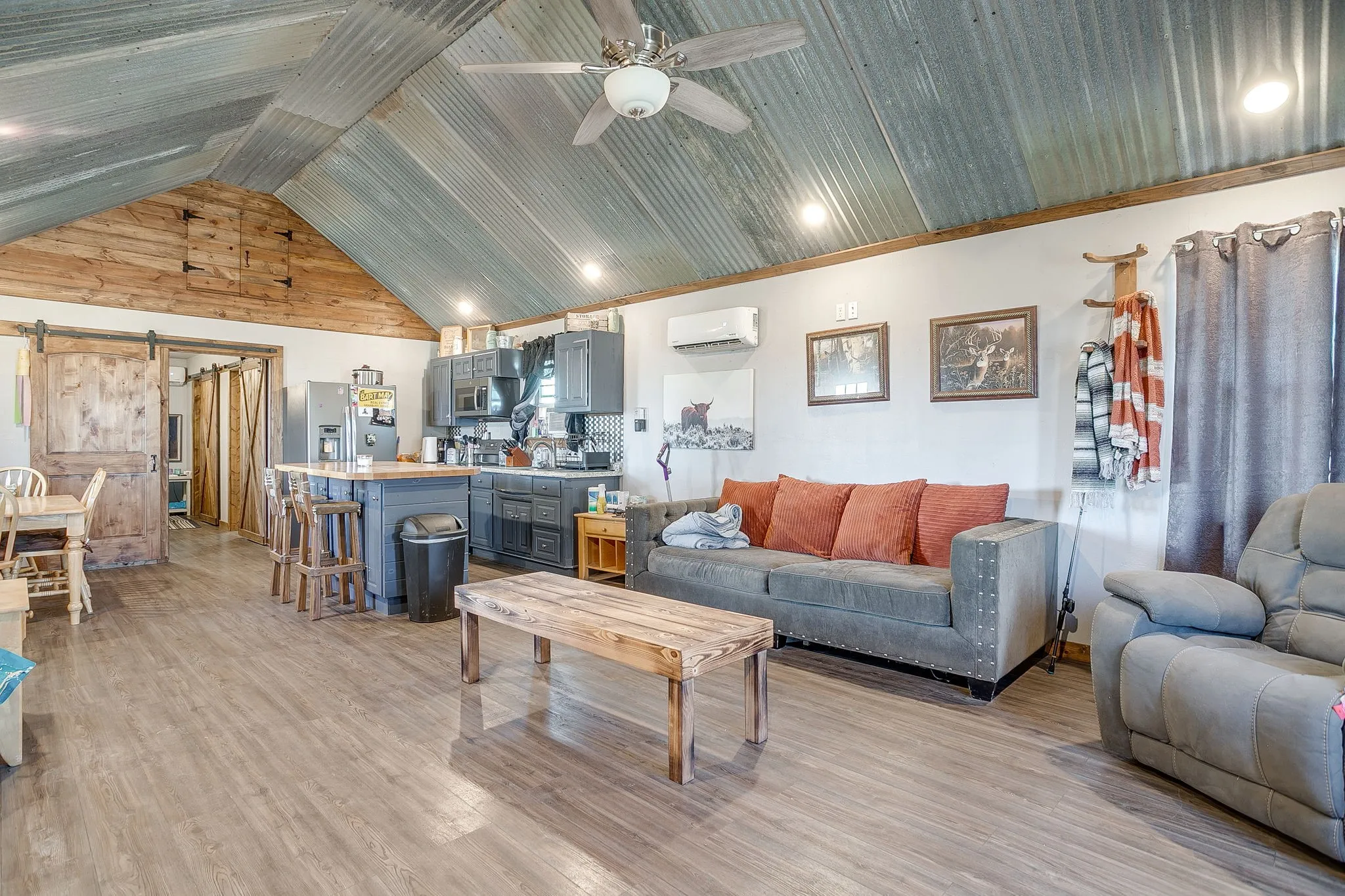 Farm For Sale in Parker County , 207 Trails End, Poolville, Texas 76487, 3 Bedrooms, 3 Bathrooms, Garage spaces, 2,208 Sqft, built in 1987, Price $950,000, mls#21335275, Real Estate Agent in Poolville, Homes For Sale in Parker county, Homes For Sale in Poolville, Realtor in Poolville Texas, Real Estate Brokerage Independent Realty Texas, Luminita Cordes Realtor