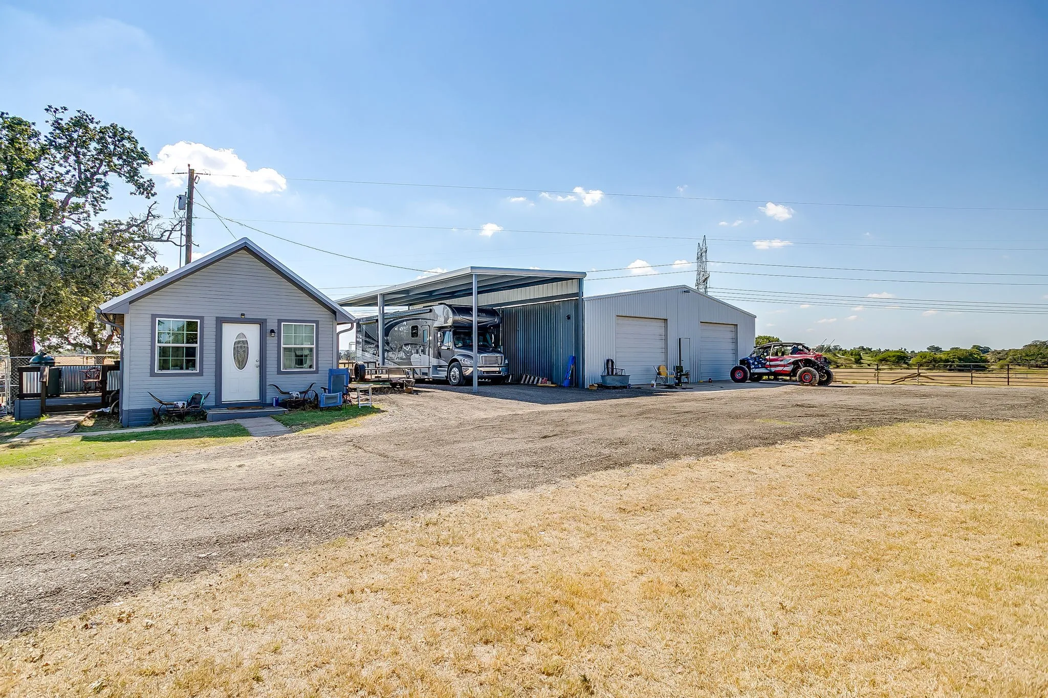 Farm For Sale in Parker County , 207 Trails End, Poolville, Texas 76487, 3 Bedrooms, 3 Bathrooms, Garage spaces, 2,208 Sqft, built in 1987, Price $950,000, mls#21335275, Real Estate Agent in Poolville, Homes For Sale in Parker county, Homes For Sale in Poolville, Realtor in Poolville Texas, Real Estate Brokerage Independent Realty Texas, Luminita Cordes Realtor