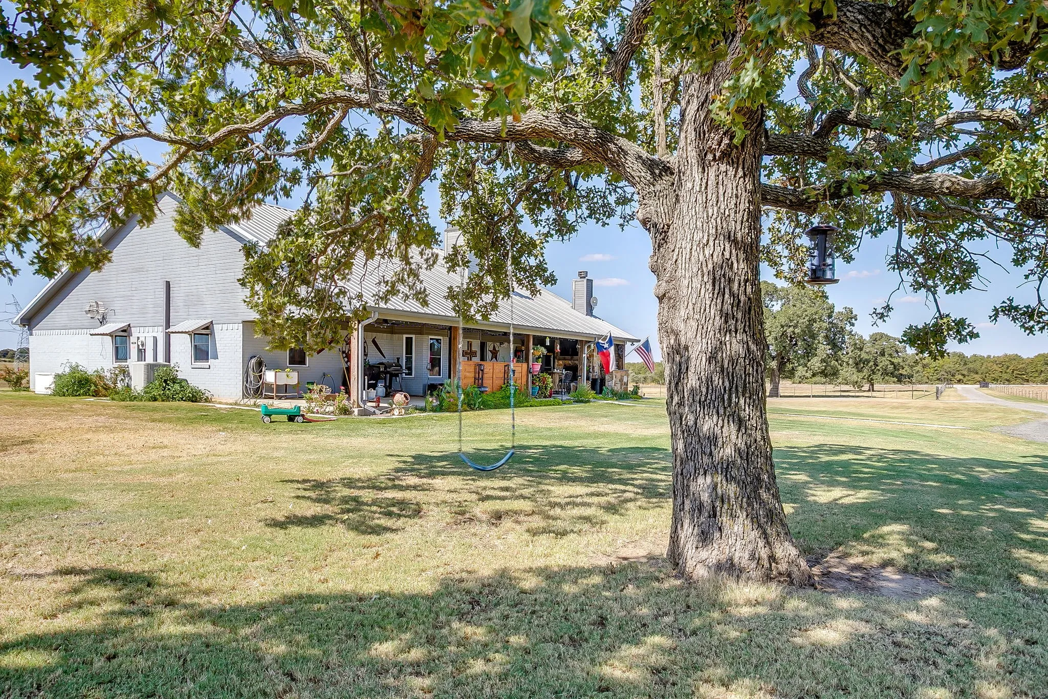 Farm For Sale in Parker County , 207 Trails End, Poolville, Texas 76487, 3 Bedrooms, 3 Bathrooms, Garage spaces, 2,208 Sqft, built in 1987, Price $950,000, mls#21335275, Real Estate Agent in Poolville, Homes For Sale in Parker county, Homes For Sale in Poolville, Realtor in Poolville Texas, Real Estate Brokerage Independent Realty Texas, Luminita Cordes Realtor