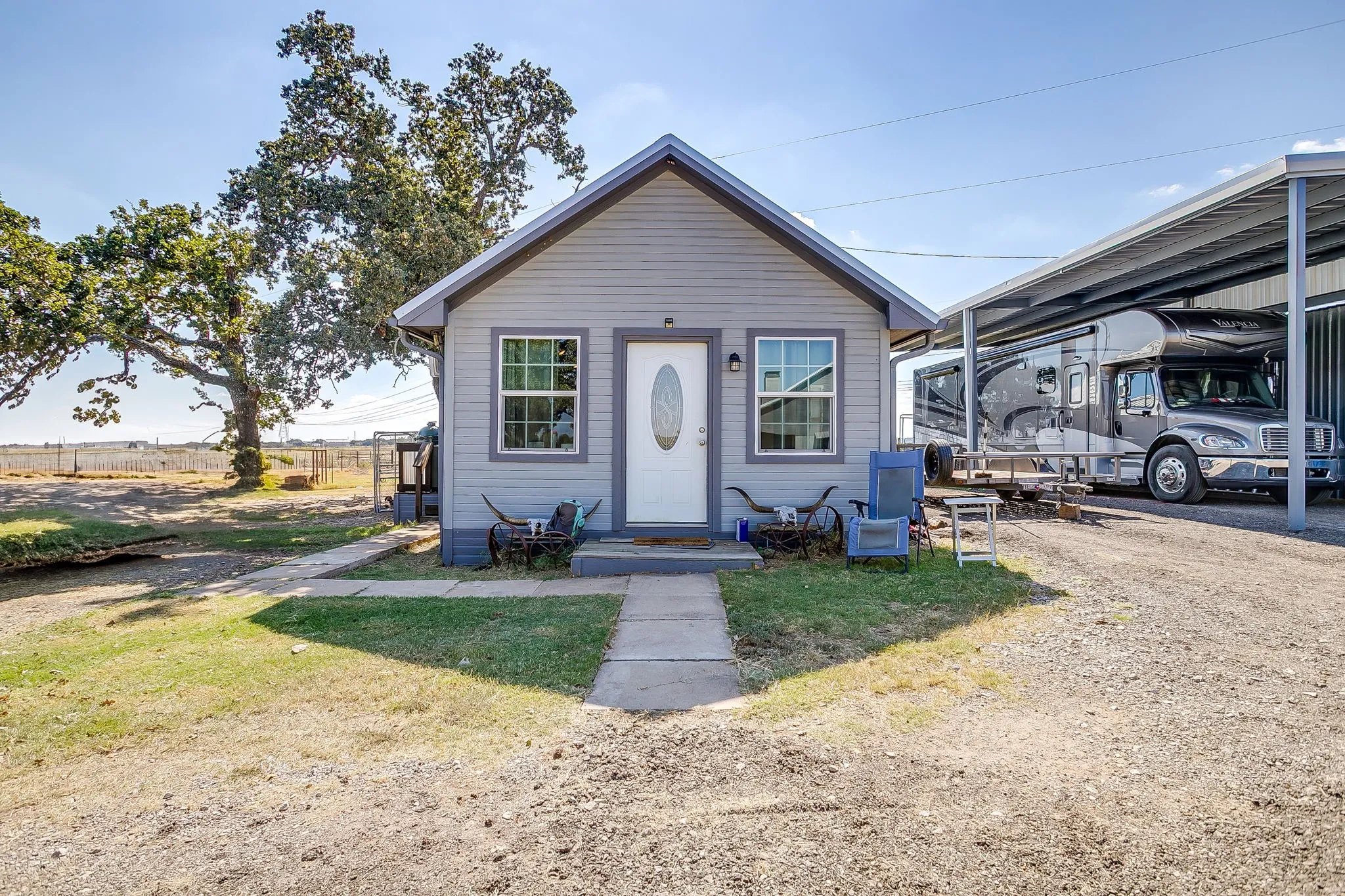 Farm For Sale in Parker County , 207 Trails End, Poolville, Texas 76487, 3 Bedrooms, 3 Bathrooms, Garage spaces, 2,208 Sqft, built in 1987, Price $950,000, mls#21335275, Real Estate Agent in Poolville, Homes For Sale in Parker county, Homes For Sale in Poolville, Realtor in Poolville Texas, Real Estate Brokerage Independent Realty Texas, Luminita Cordes Realtor