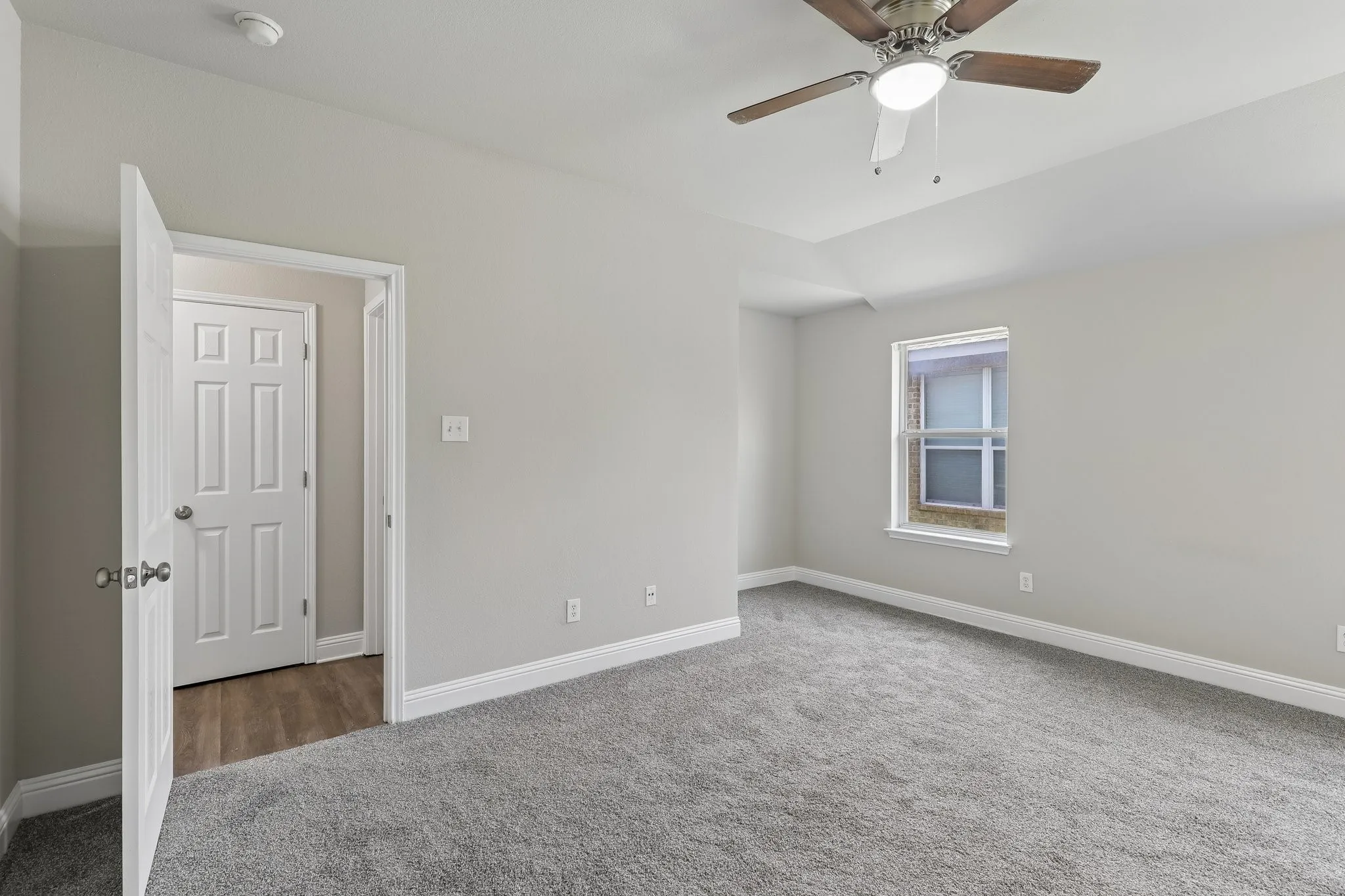 Single Family Residence For Rent in Tarrant County , 1702 La Caya Drive, Mansfield, Texas 76063, 4 Bedroom, 2 Bathroom, 2 Garage spaces, 1,777 Sqft, built in 2007, mls#21337761, Real Estate Agent in Mansfield, Homes For Rent in Tarrant county, Homes For Rent in Mansfield, Realtor in Mansfield Texas, Real Estate Brokerage Independent Realty Texas, Luminita Cordes Realtor
