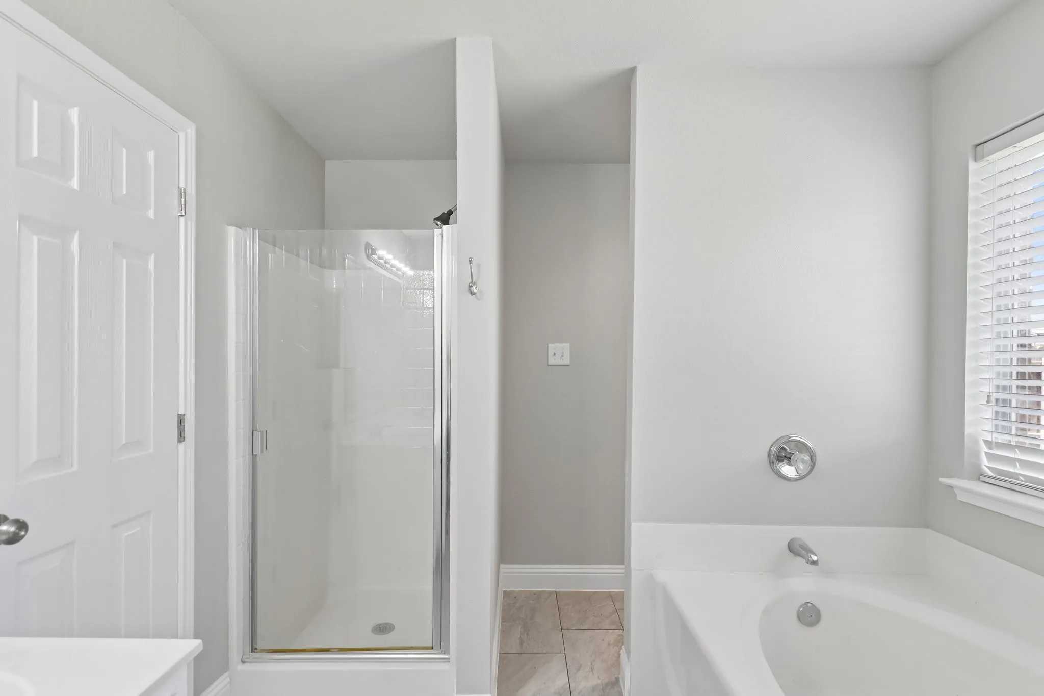 Single Family Residence For Rent in Tarrant County , 1702 La Caya Drive, Mansfield, Texas 76063, 4 Bedroom, 2 Bathroom, 2 Garage spaces, 1,777 Sqft, built in 2007, mls#21337761, Real Estate Agent in Mansfield, Homes For Rent in Tarrant county, Homes For Rent in Mansfield, Realtor in Mansfield Texas, Real Estate Brokerage Independent Realty Texas, Luminita Cordes Realtor