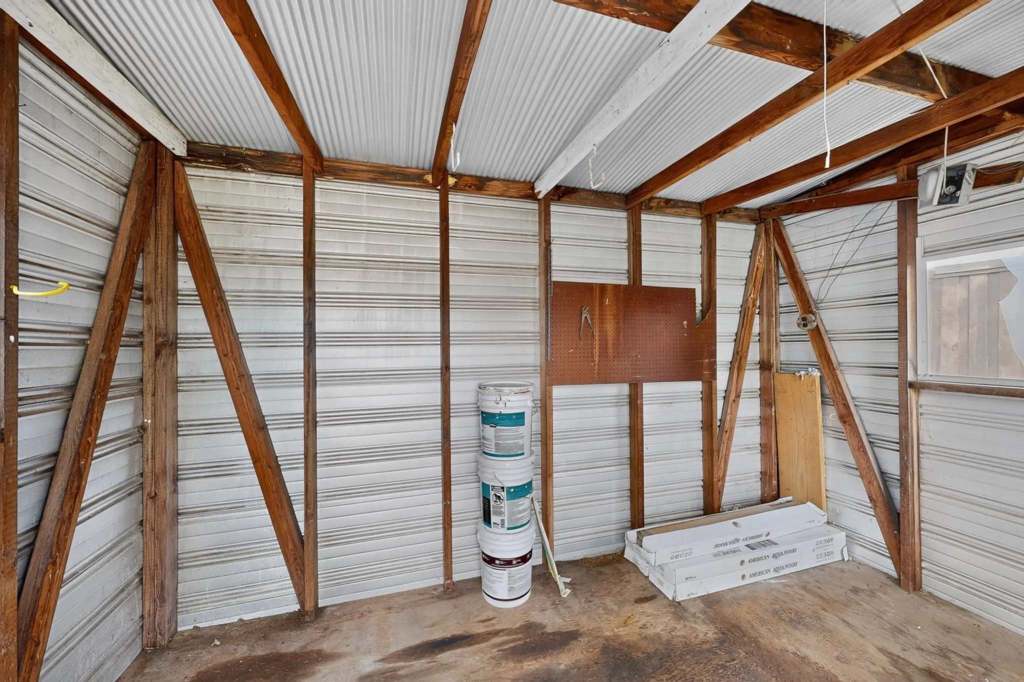 Single Family Residence For Sale in Dallas County , 4404 Astor Road, Mesquite, Texas 75150, 3 Bedroom, 2 Bathroom, 2 Garage spaces, 1,260 Sqft, built in 1960, mls#21338304, Real Estate Agent in Mesquite, Homes For Sale in Dallas county, Homes For Sale in Mesquite, Realtor in Mesquite Texas, Real Estate Brokerage Independent Realty Texas, Luminita Cordes Realtor