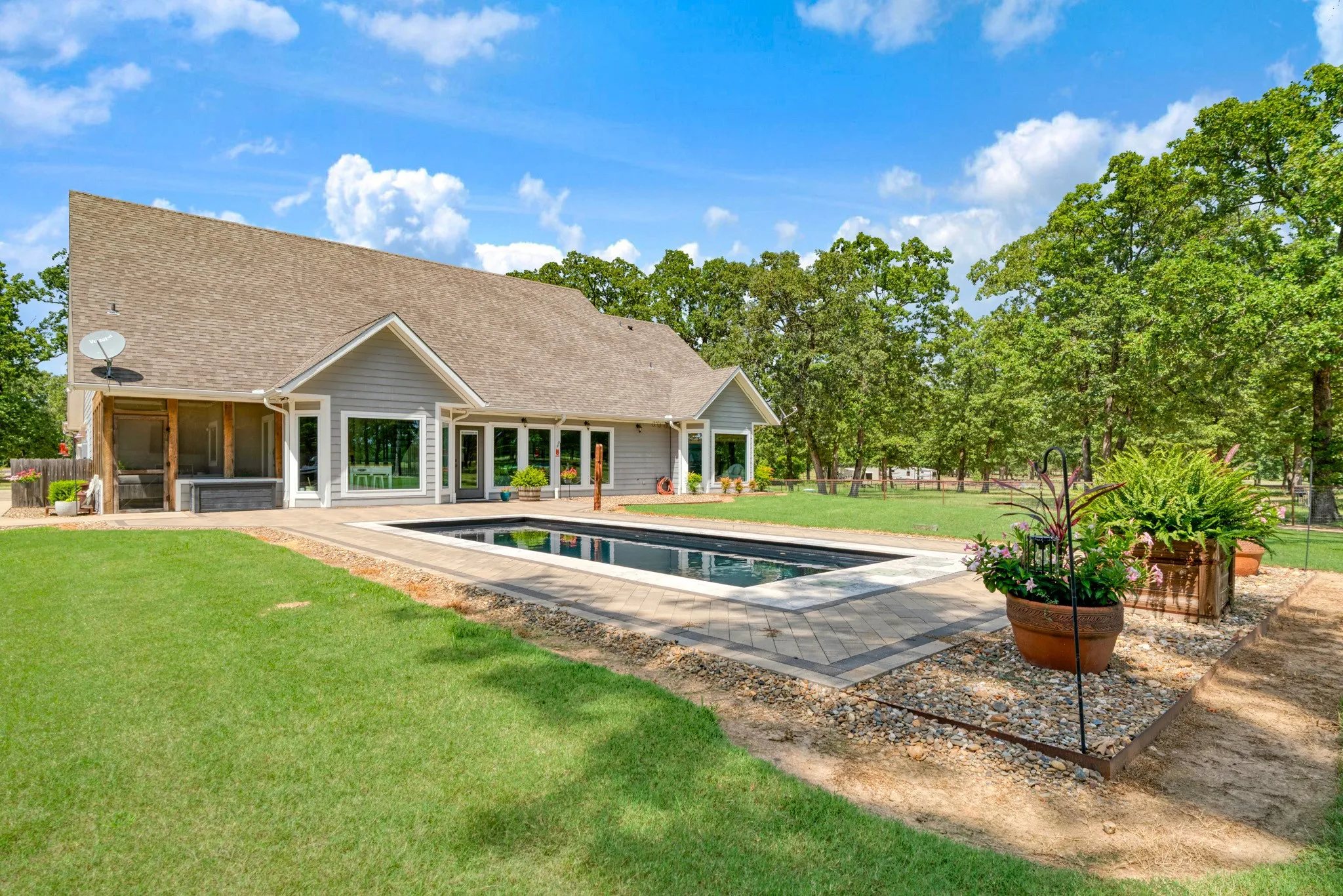 Single Family Residence For Sale in Lamar County , 12234 Farm Road 195, Paris, Texas 75462, 4 Bedroom, 4 Bathroom, 2 Garage spaces, 3,300 Sqft, built in 2018, mls#21338098, Real Estate Agent in Paris, Homes For Sale in Lamar county, Homes For Sale in Paris, Realtor in Paris Texas, Real Estate Brokerage Independent Realty Texas, Luminita Cordes Realtor