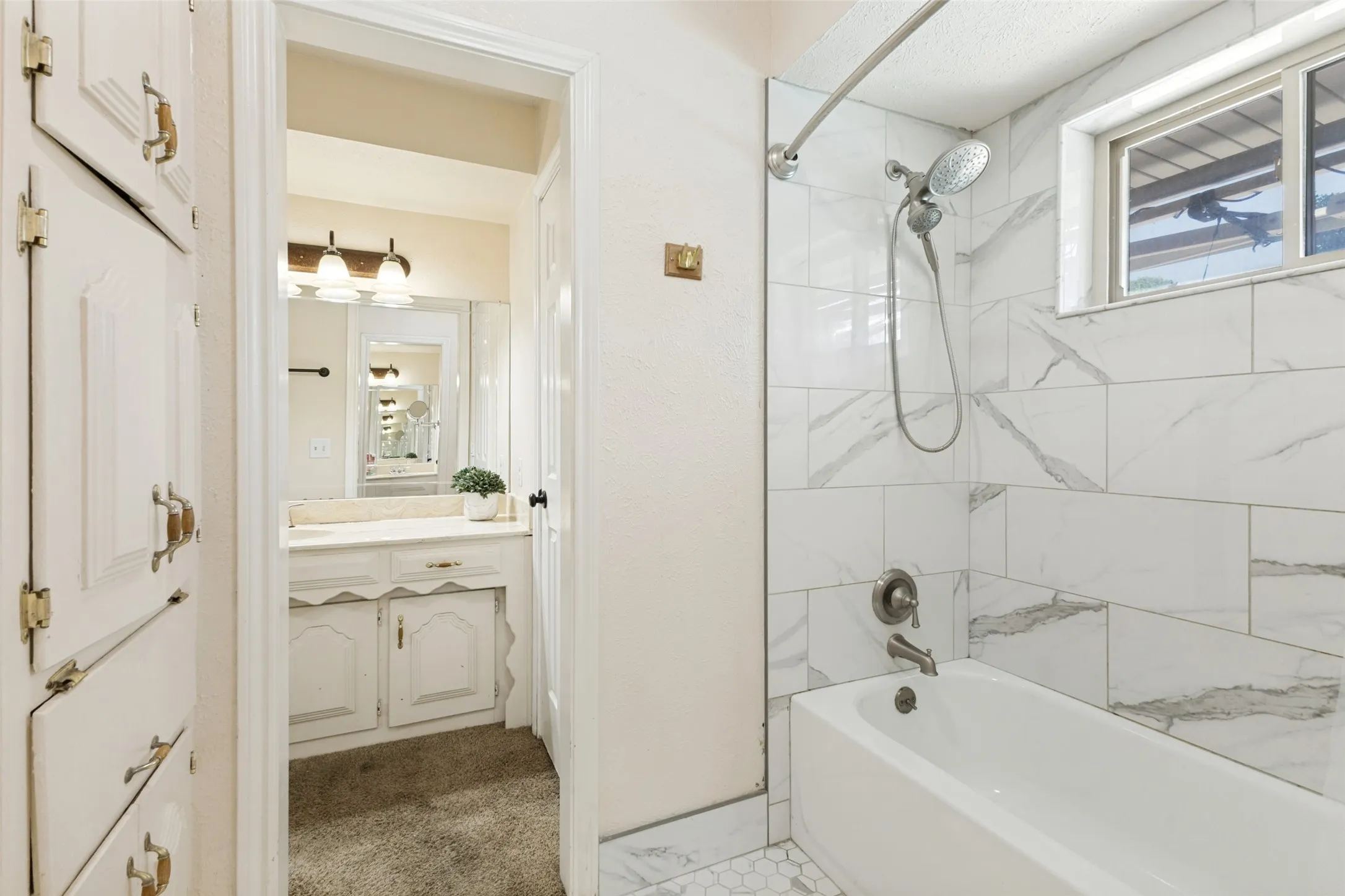 Single Family Residence For Sale in Collin County , 2512 Evergreen Drive, Plano, Texas 75075, 4 Bedroom, 2 Bathroom, 2 Garage spaces, 2,680 Sqft, built in 1973, mls#21336351, Real Estate Agent in Plano, Homes For Sale in Collin county, Homes For Sale in Plano, Realtor in Plano Texas, Real Estate Brokerage Independent Realty Texas, Luminita Cordes Realtor