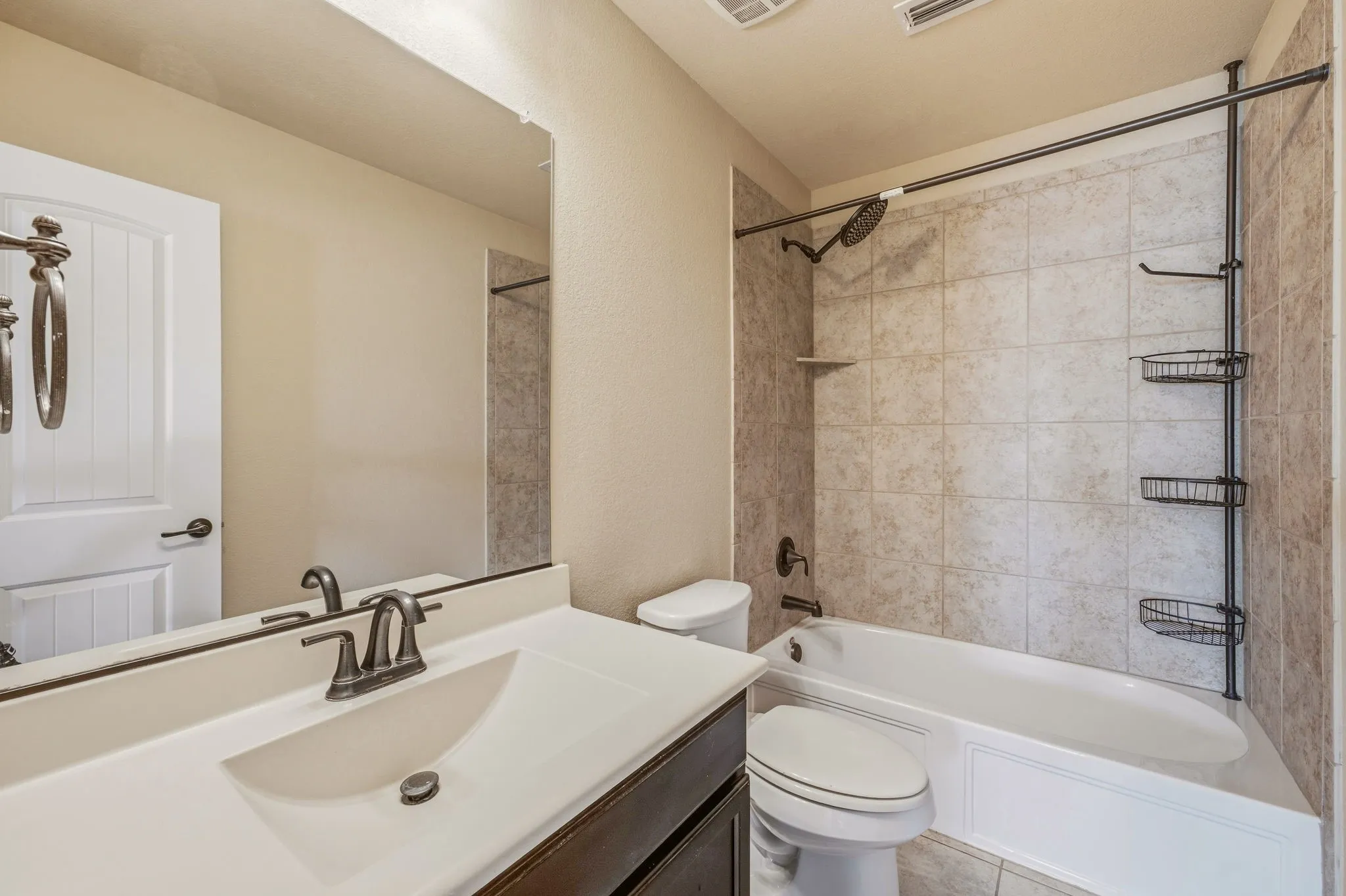 Single Family Residence For Sale in Tarrant County , 229 Pin Cushion Trail, Burleson, Texas 76028, 5 Bedrooms, 4 Bathrooms, Garage spaces, 3,117 Sqft, built in 2013, Price $425,000, mls#21338270, Real Estate Agent in Burleson, Homes For Sale in Tarrant county, Homes For Sale in Burleson, Realtor in Burleson Texas, Real Estate Brokerage Independent Realty Texas, Luminita Cordes Realtor
