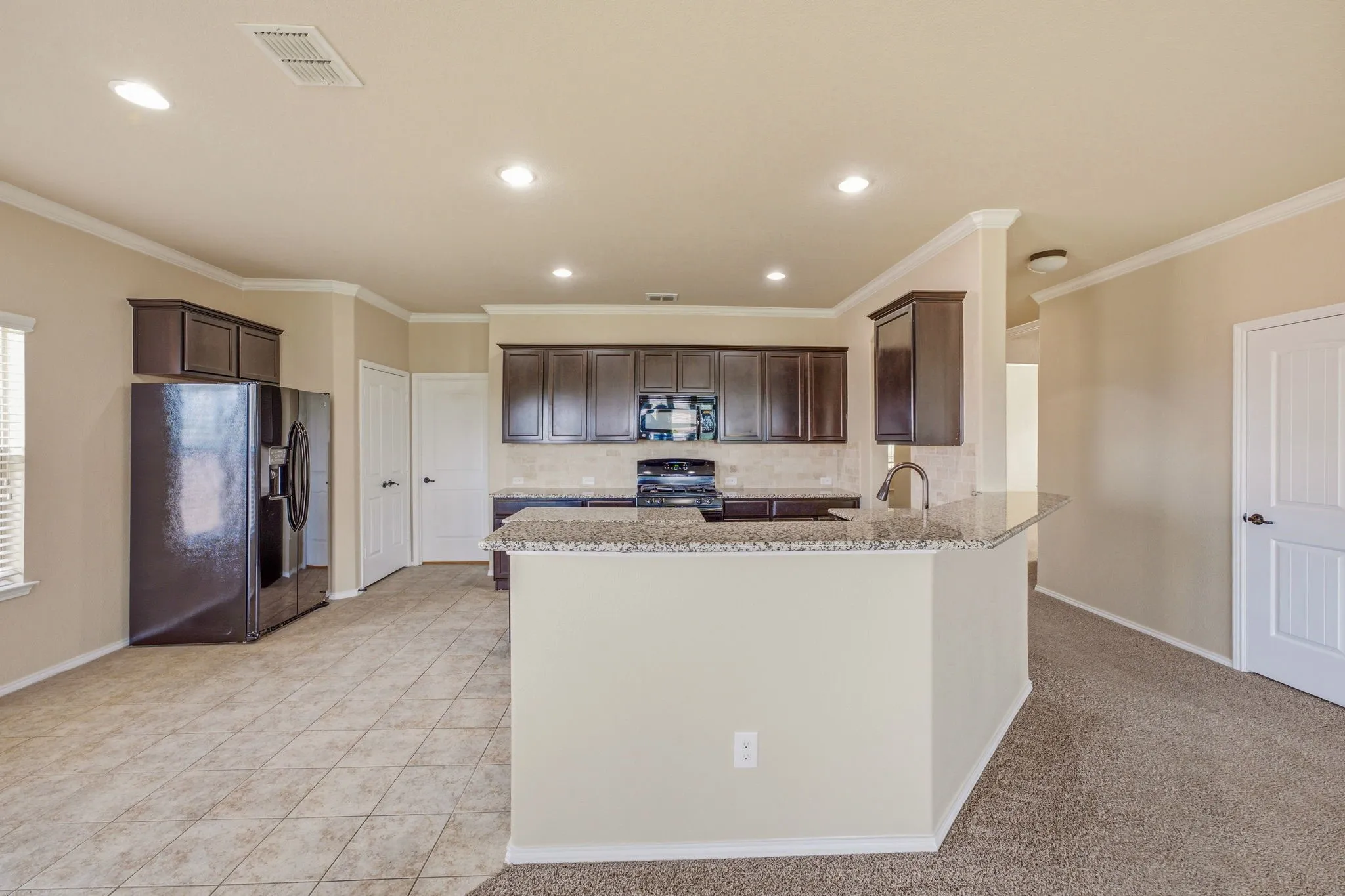 Single Family Residence For Sale in Tarrant County , 229 Pin Cushion Trail, Burleson, Texas 76028, 5 Bedrooms, 4 Bathrooms, Garage spaces, 3,117 Sqft, built in 2013, Price $425,000, mls#21338270, Real Estate Agent in Burleson, Homes For Sale in Tarrant county, Homes For Sale in Burleson, Realtor in Burleson Texas, Real Estate Brokerage Independent Realty Texas, Luminita Cordes Realtor