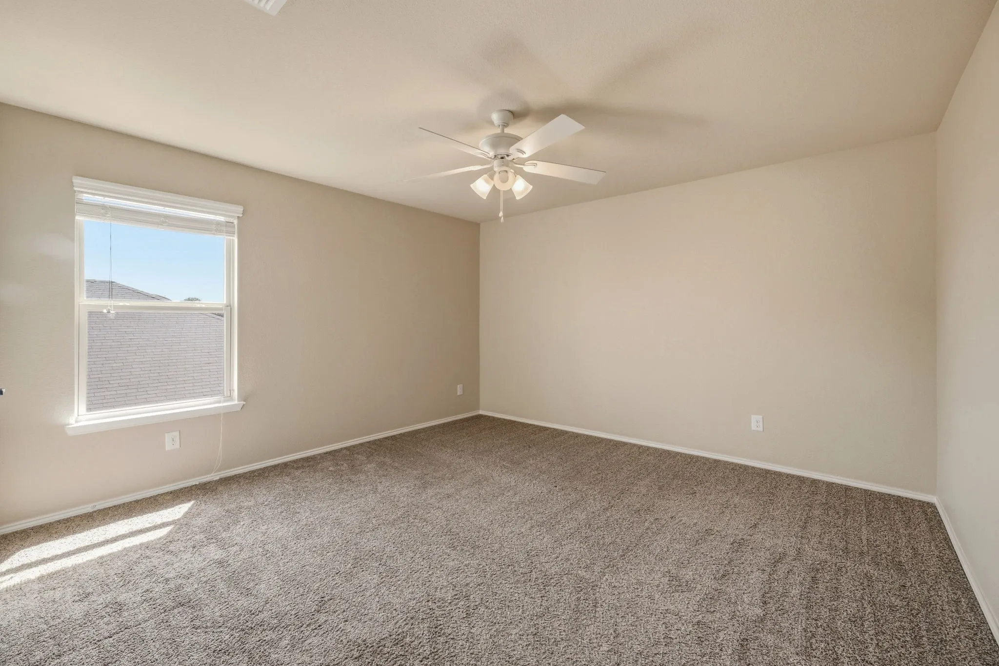 Single Family Residence For Sale in Tarrant County , 229 Pin Cushion Trail, Burleson, Texas 76028, 5 Bedrooms, 4 Bathrooms, Garage spaces, 3,117 Sqft, built in 2013, Price $425,000, mls#21338270, Real Estate Agent in Burleson, Homes For Sale in Tarrant county, Homes For Sale in Burleson, Realtor in Burleson Texas, Real Estate Brokerage Independent Realty Texas, Luminita Cordes Realtor