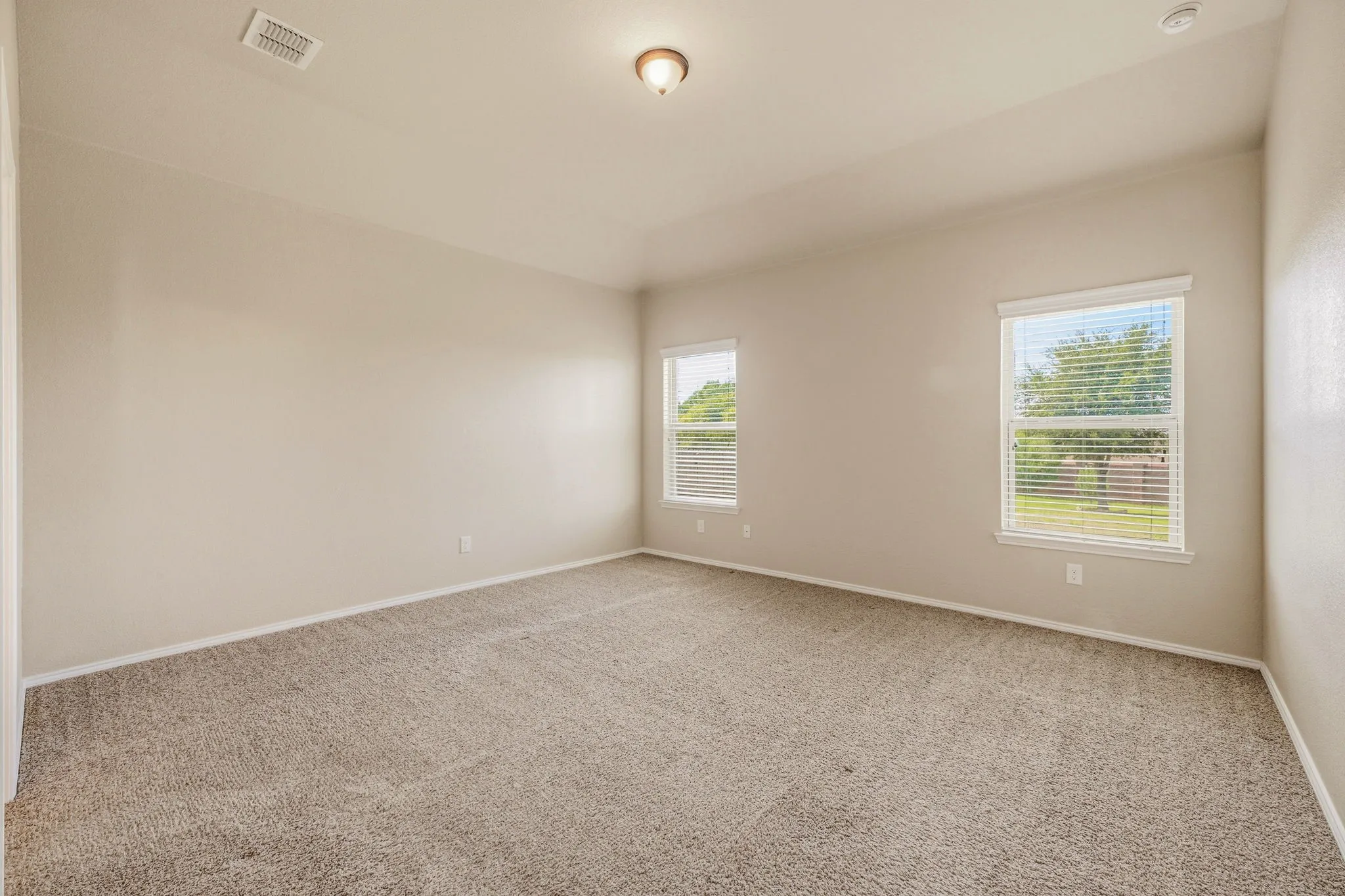 Single Family Residence For Sale in Tarrant County , 229 Pin Cushion Trail, Burleson, Texas 76028, 5 Bedrooms, 4 Bathrooms, Garage spaces, 3,117 Sqft, built in 2013, Price $425,000, mls#21338270, Real Estate Agent in Burleson, Homes For Sale in Tarrant county, Homes For Sale in Burleson, Realtor in Burleson Texas, Real Estate Brokerage Independent Realty Texas, Luminita Cordes Realtor