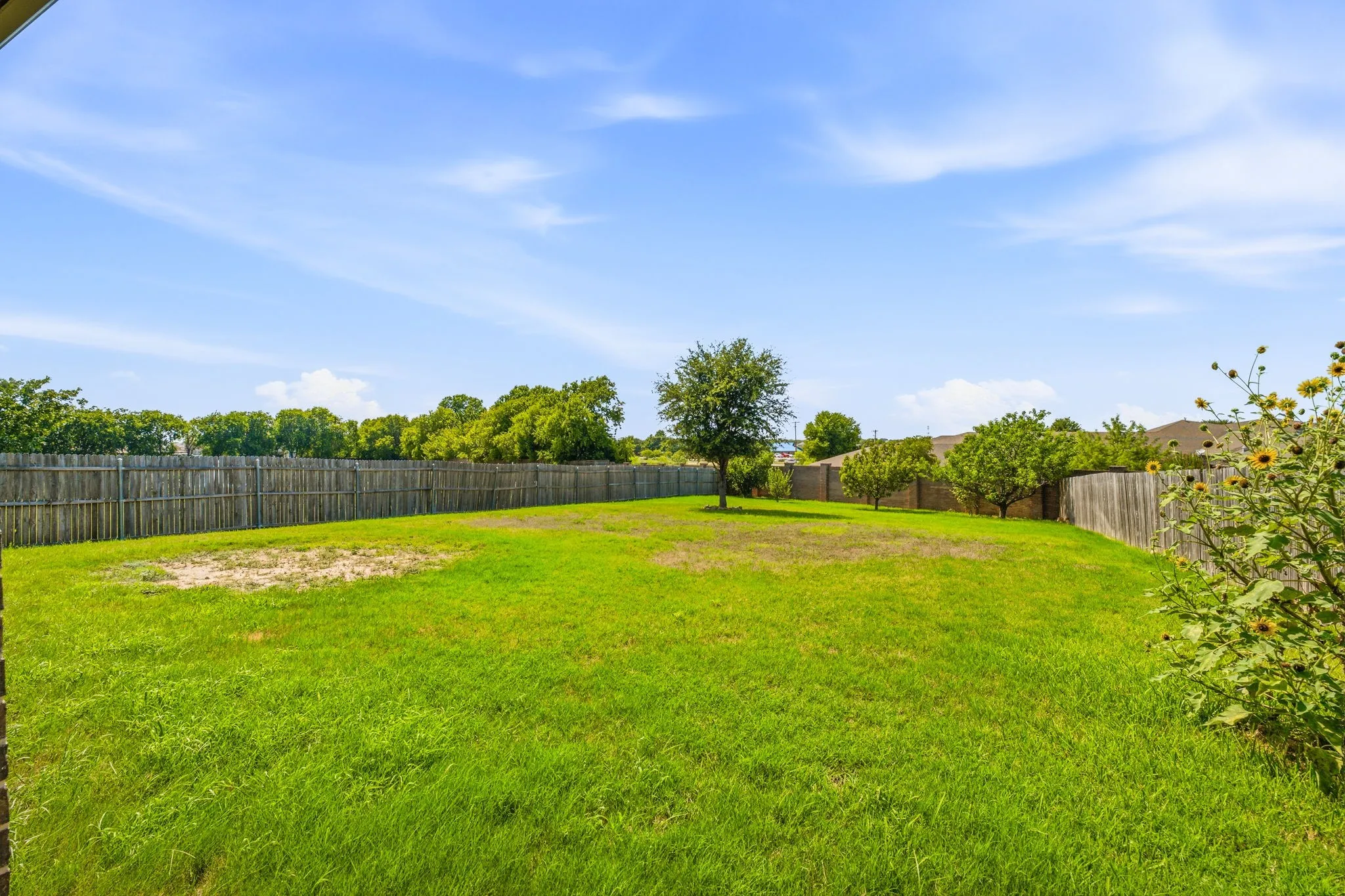 Single Family Residence For Sale in Tarrant County , 229 Pin Cushion Trail, Burleson, Texas 76028, 5 Bedrooms, 4 Bathrooms, Garage spaces, 3,117 Sqft, built in 2013, Price $425,000, mls#21338270, Real Estate Agent in Burleson, Homes For Sale in Tarrant county, Homes For Sale in Burleson, Realtor in Burleson Texas, Real Estate Brokerage Independent Realty Texas, Luminita Cordes Realtor