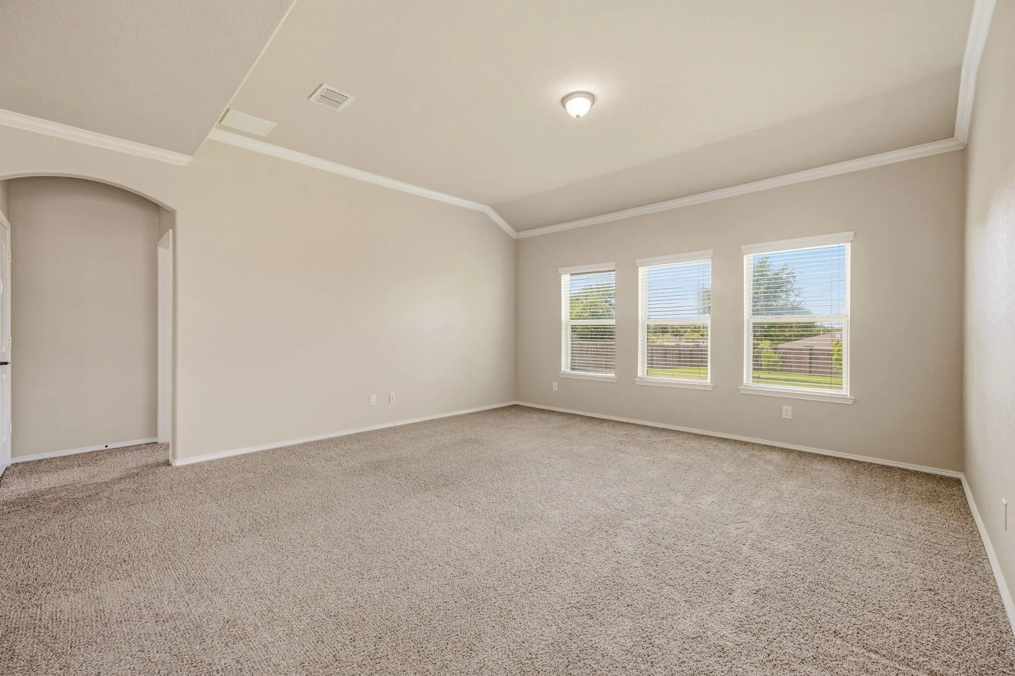 Single Family Residence For Sale in Tarrant County , 229 Pin Cushion Trail, Burleson, Texas 76028, 5 Bedrooms, 4 Bathrooms, Garage spaces, 3,117 Sqft, built in 2013, Price $425,000, mls#21338270, Real Estate Agent in Burleson, Homes For Sale in Tarrant county, Homes For Sale in Burleson, Realtor in Burleson Texas, Real Estate Brokerage Independent Realty Texas, Luminita Cordes Realtor