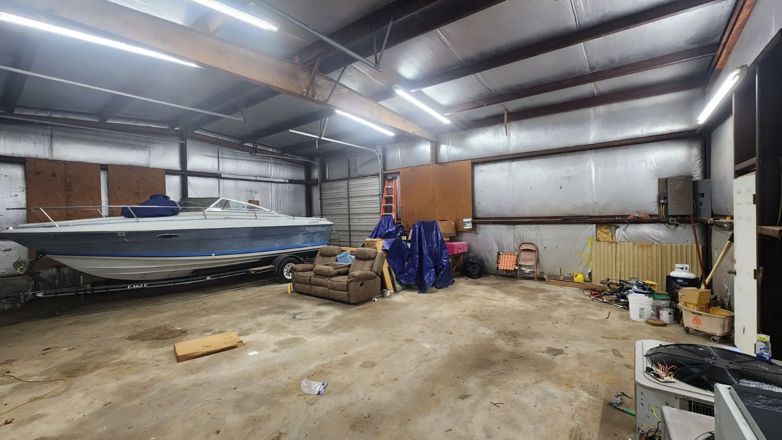 Office For Sale in Morris County , 804 E Main Street, Omaha, Texas 75571, 0, 0, Garage spaces, 0 Sqft, built in 1971, Price $230,000, mls#21318732, Real Estate Agent in Omaha, Homes For Sale in Morris county, Homes For Sale in Omaha, Realtor in Omaha Texas, Real Estate Brokerage Independent Realty Texas, Luminita Cordes Realtor
