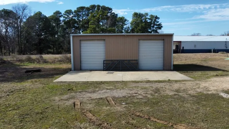 Office For Sale in Morris County , 804 E Main Street, Omaha, Texas 75571, 0, 0, Garage spaces, 0 Sqft, built in 1971, Price $230,000, mls#21318732, Real Estate Agent in Omaha, Homes For Sale in Morris county, Homes For Sale in Omaha, Realtor in Omaha Texas, Real Estate Brokerage Independent Realty Texas, Luminita Cordes Realtor