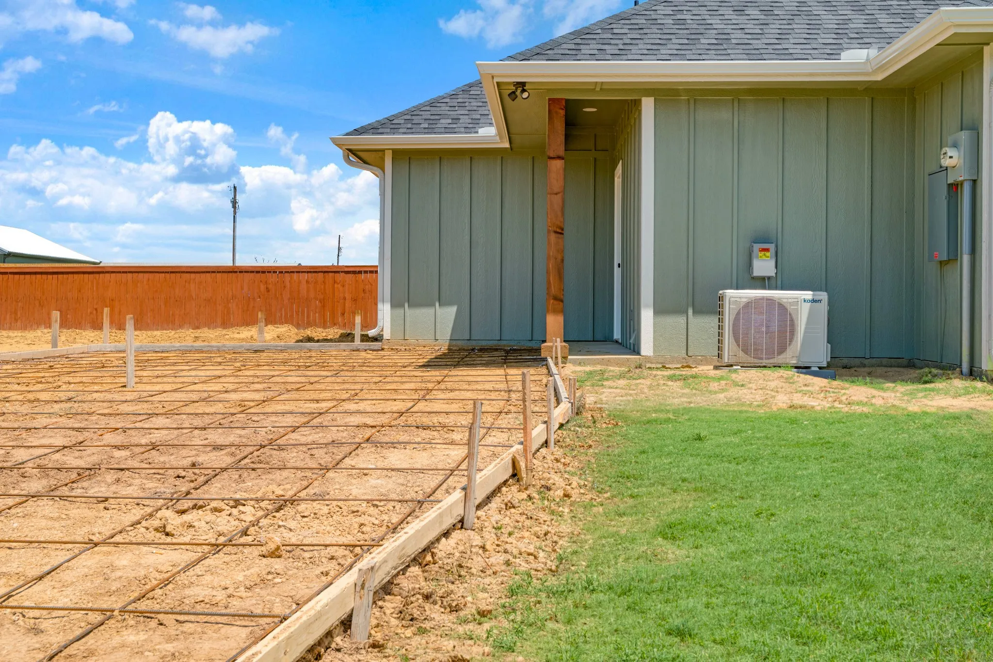 Single Family Residence For Sale in Lamar County , 705 Daniel Street, Blossom, Texas 75416, 3 Bedroom, 2 Bathroom, Garage spaces, 1,432 Sqft, built in 2026, mls#21338113, Real Estate Agent in Blossom, Homes For Sale in Lamar county, Homes For Sale in Blossom, Realtor in Blossom Texas, Real Estate Brokerage Independent Realty Texas, Luminita Cordes Realtor