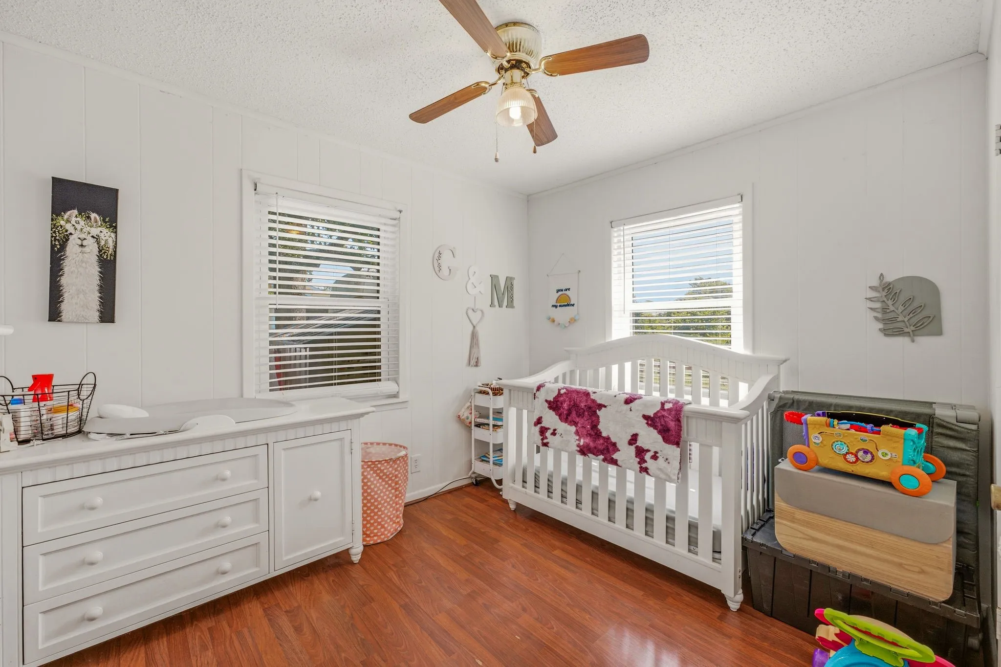 Single Family Residence For Sale in Johnson County , 3704 County Road 801, Cleburne, Texas 76031, 2 Bedroom, 1 Bathroom, Garage spaces, 896 Sqft, built in 1975, mls#21338358, Real Estate Agent in Cleburne, Homes For Sale in Johnson county, Homes For Sale in Cleburne, Realtor in Cleburne Texas, Real Estate Brokerage Independent Realty Texas, Luminita Cordes Realtor