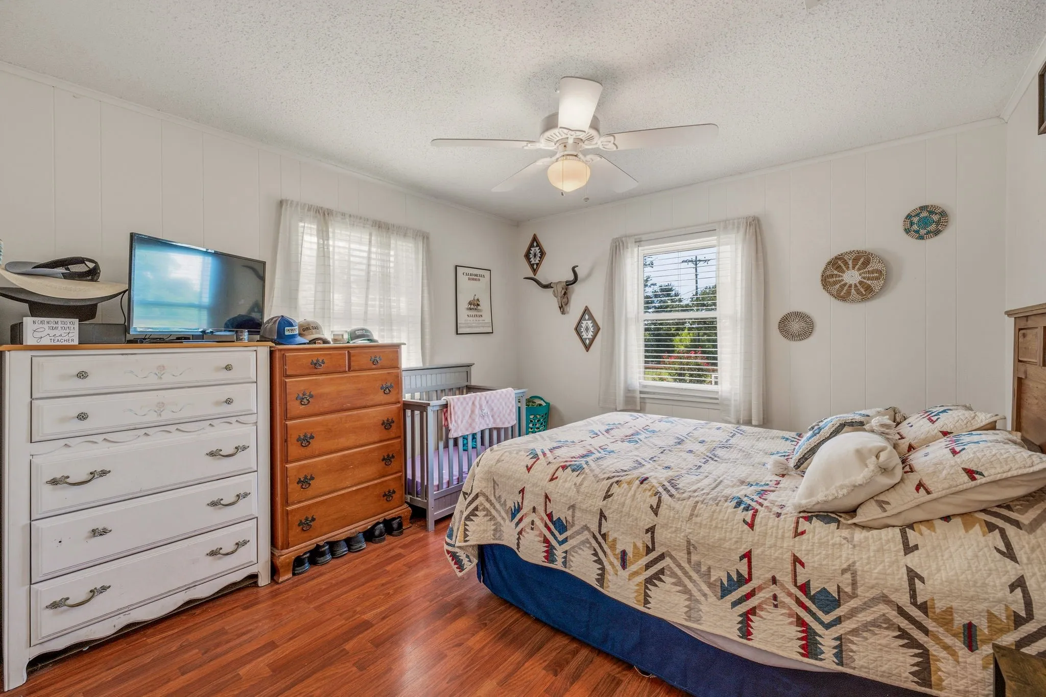 Single Family Residence For Sale in Johnson County , 3704 County Road 801, Cleburne, Texas 76031, 2 Bedroom, 1 Bathroom, Garage spaces, 896 Sqft, built in 1975, mls#21338358, Real Estate Agent in Cleburne, Homes For Sale in Johnson county, Homes For Sale in Cleburne, Realtor in Cleburne Texas, Real Estate Brokerage Independent Realty Texas, Luminita Cordes Realtor