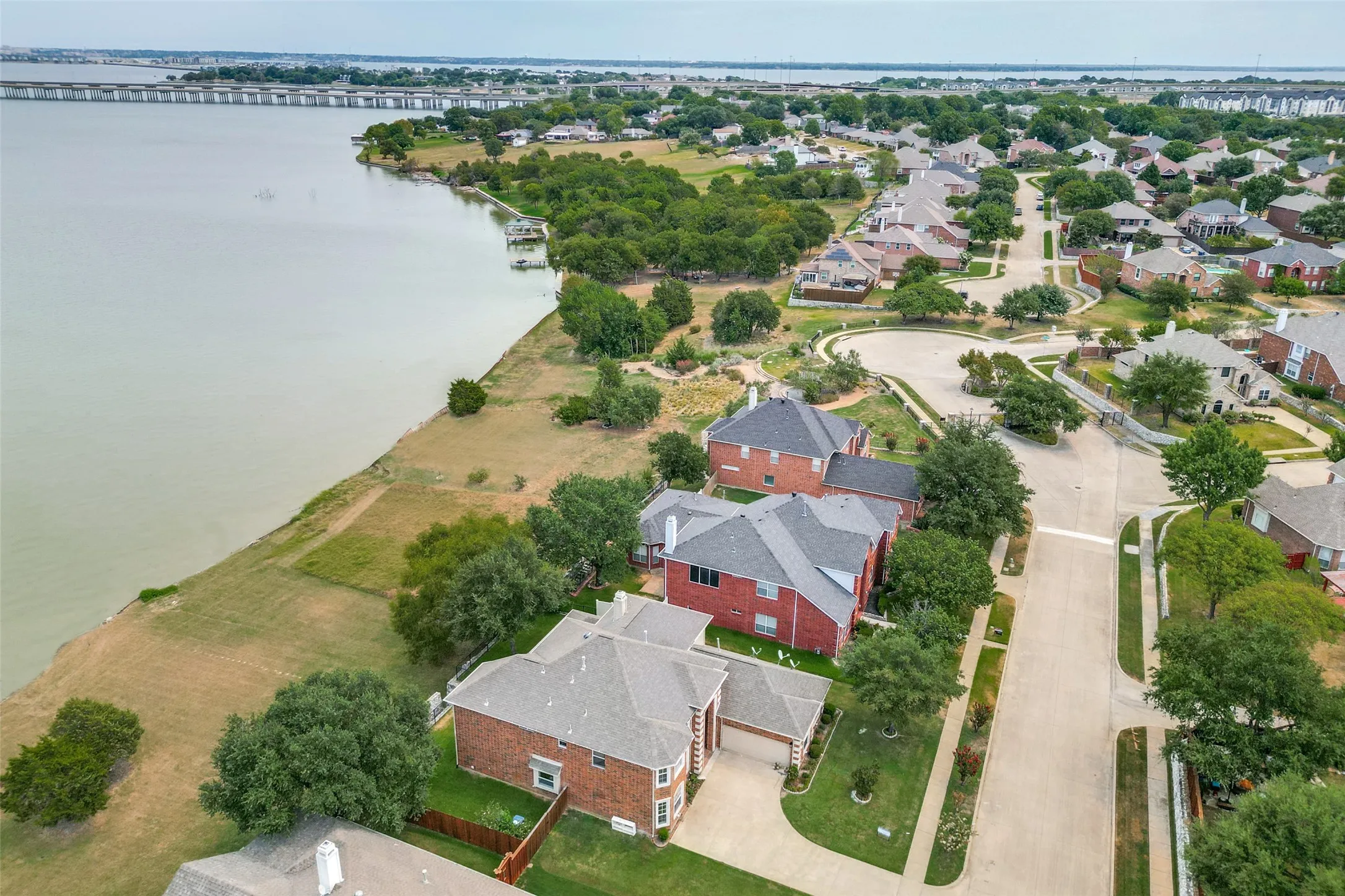 Single Family Residence For Sale in Dallas County , 4115 Abingdon Drive, Garland, Texas 75043, 5 Bedroom, 4 Bathroom, 2 Garage spaces, 3,811 Sqft, built in 2001, mls#21323792, Real Estate Agent in Garland, Homes For Sale in Dallas county, Homes For Sale in Garland, Realtor in Garland Texas, Real Estate Brokerage Independent Realty Texas, Luminita Cordes Realtor