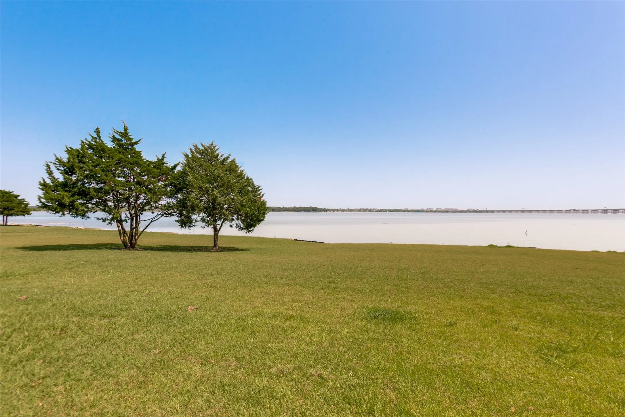 Single Family Residence For Sale in Dallas County , 4115 Abingdon Drive, Garland, Texas 75043, 5 Bedroom, 4 Bathroom, 2 Garage spaces, 3,811 Sqft, built in 2001, mls#21323792, Real Estate Agent in Garland, Homes For Sale in Dallas county, Homes For Sale in Garland, Realtor in Garland Texas, Real Estate Brokerage Independent Realty Texas, Luminita Cordes Realtor